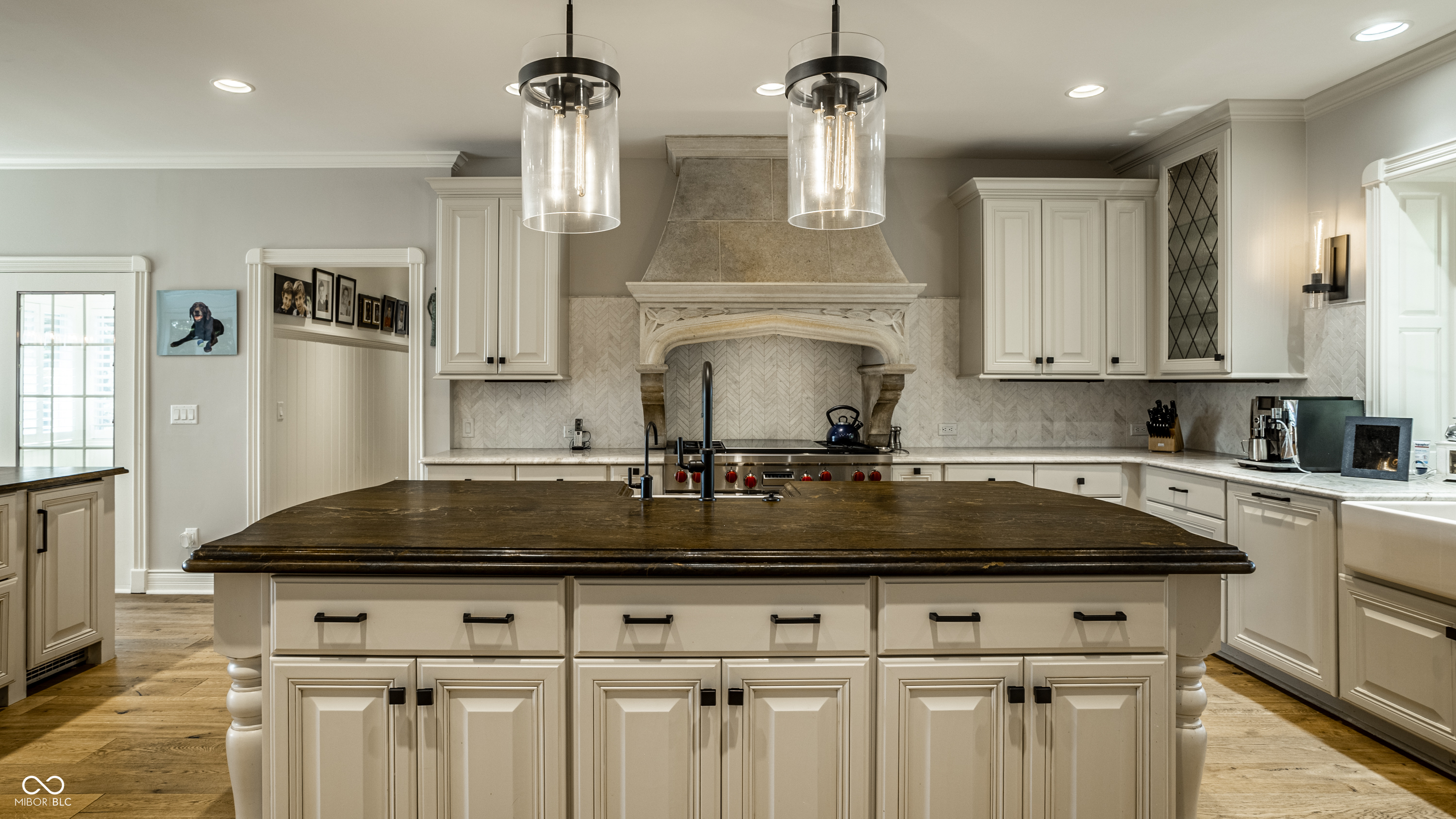 1261 Laurelwood
