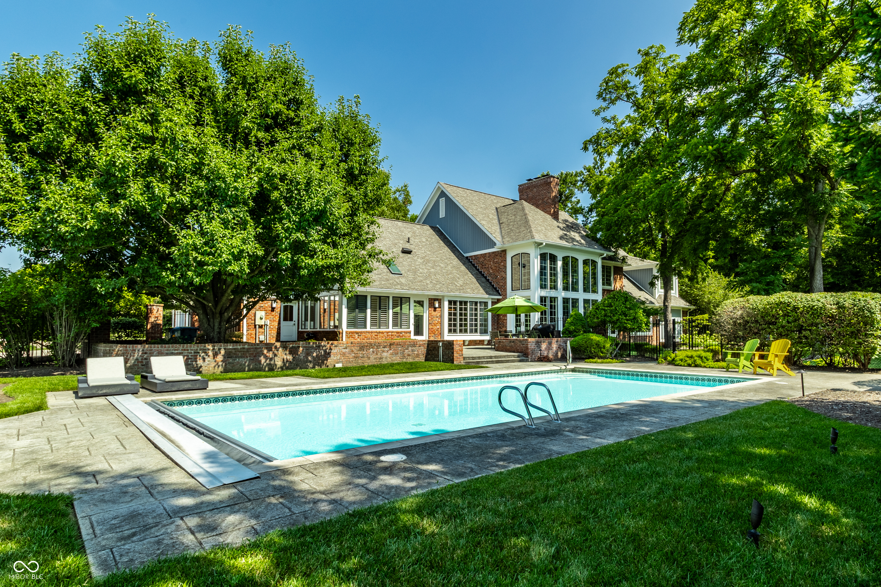 1261 Laurelwood