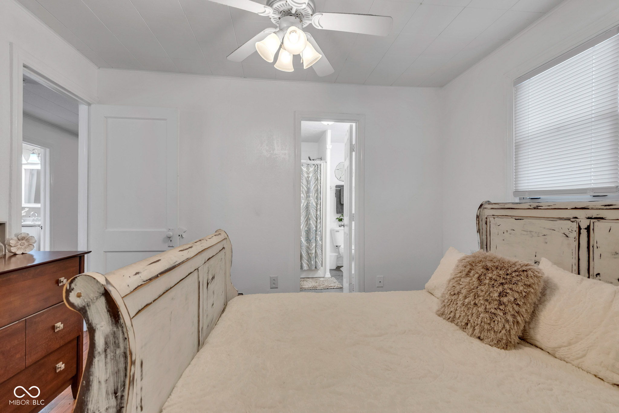 8630 S Fleming Drive