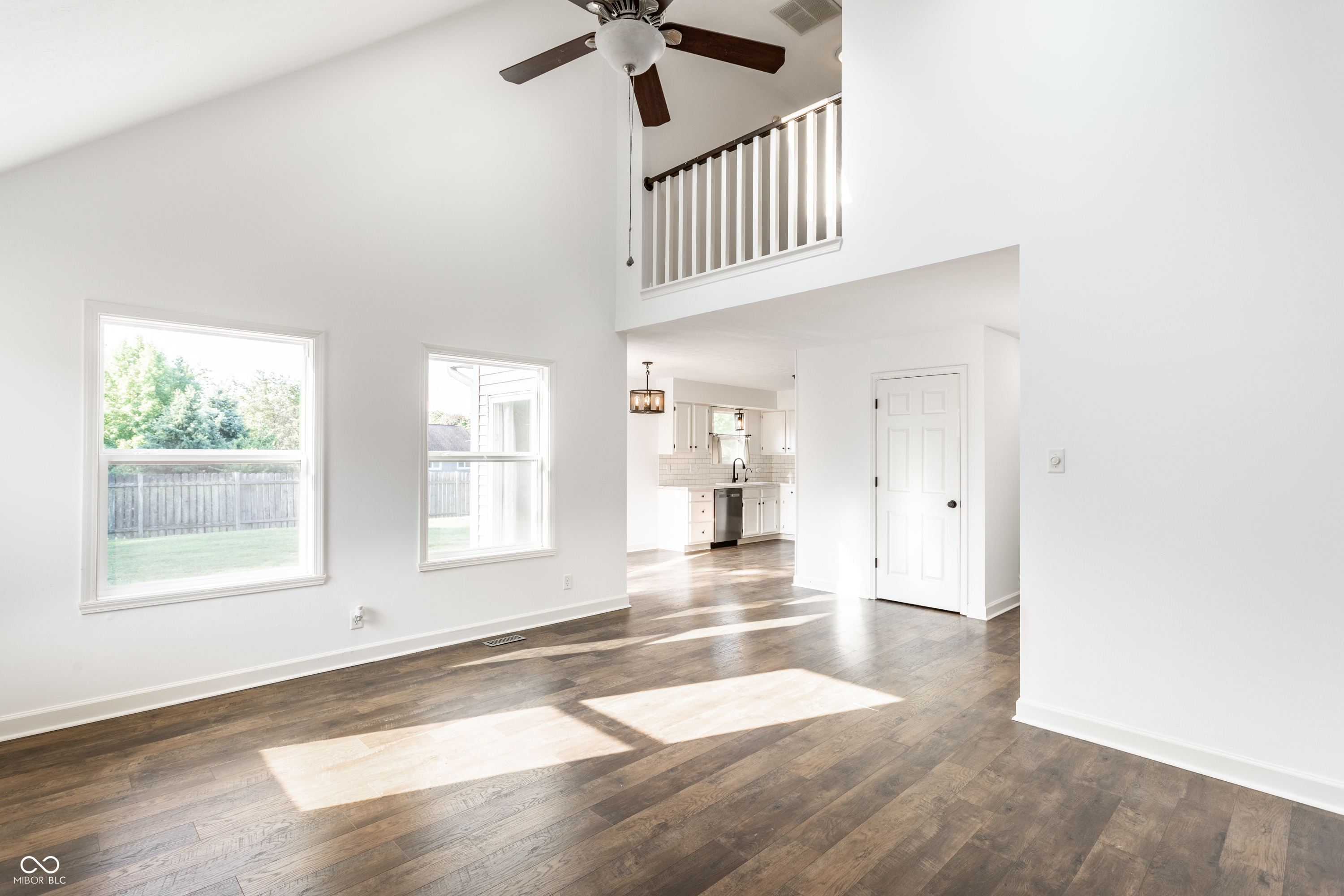 14915 Beacon Boulevard