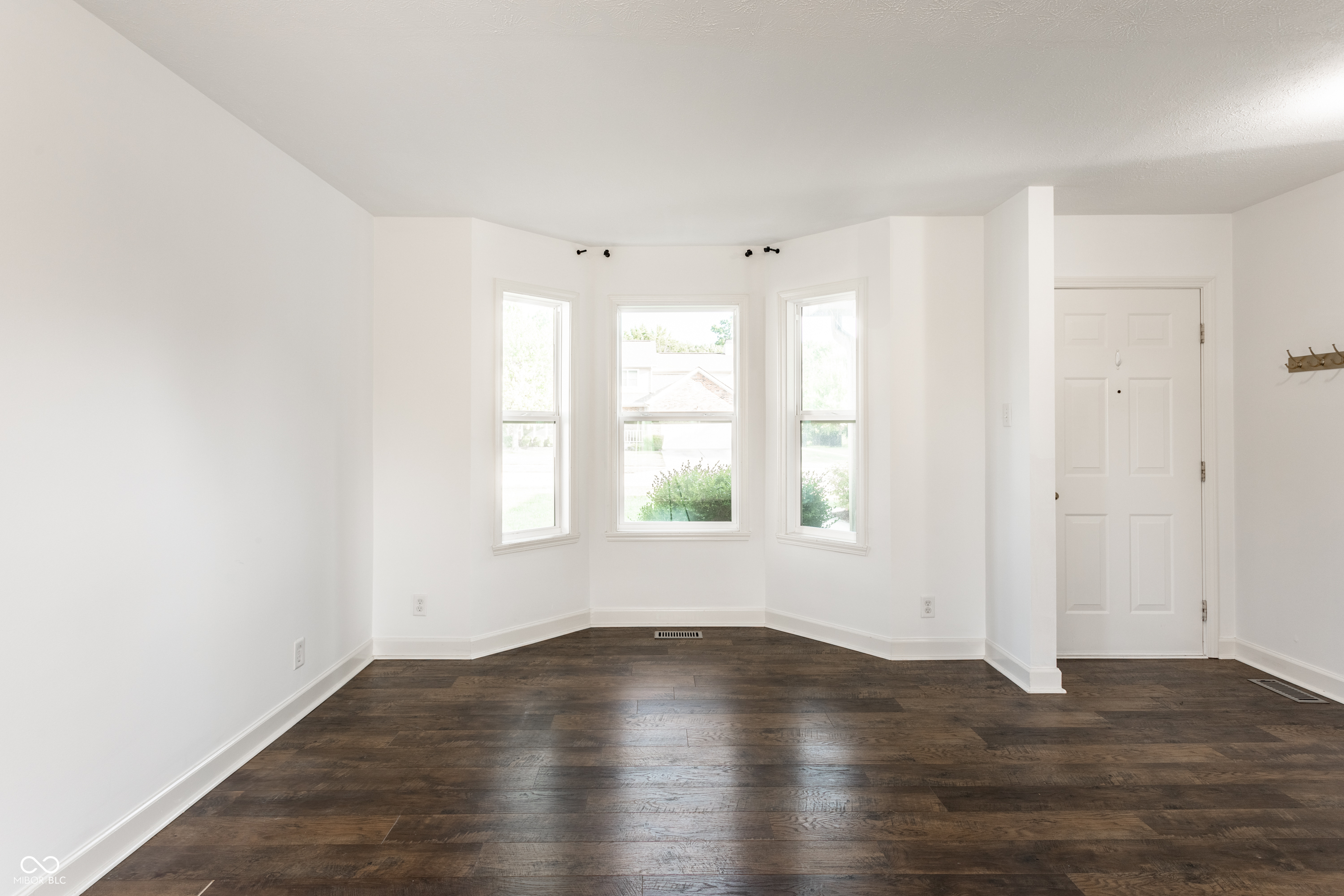 14915 Beacon Boulevard