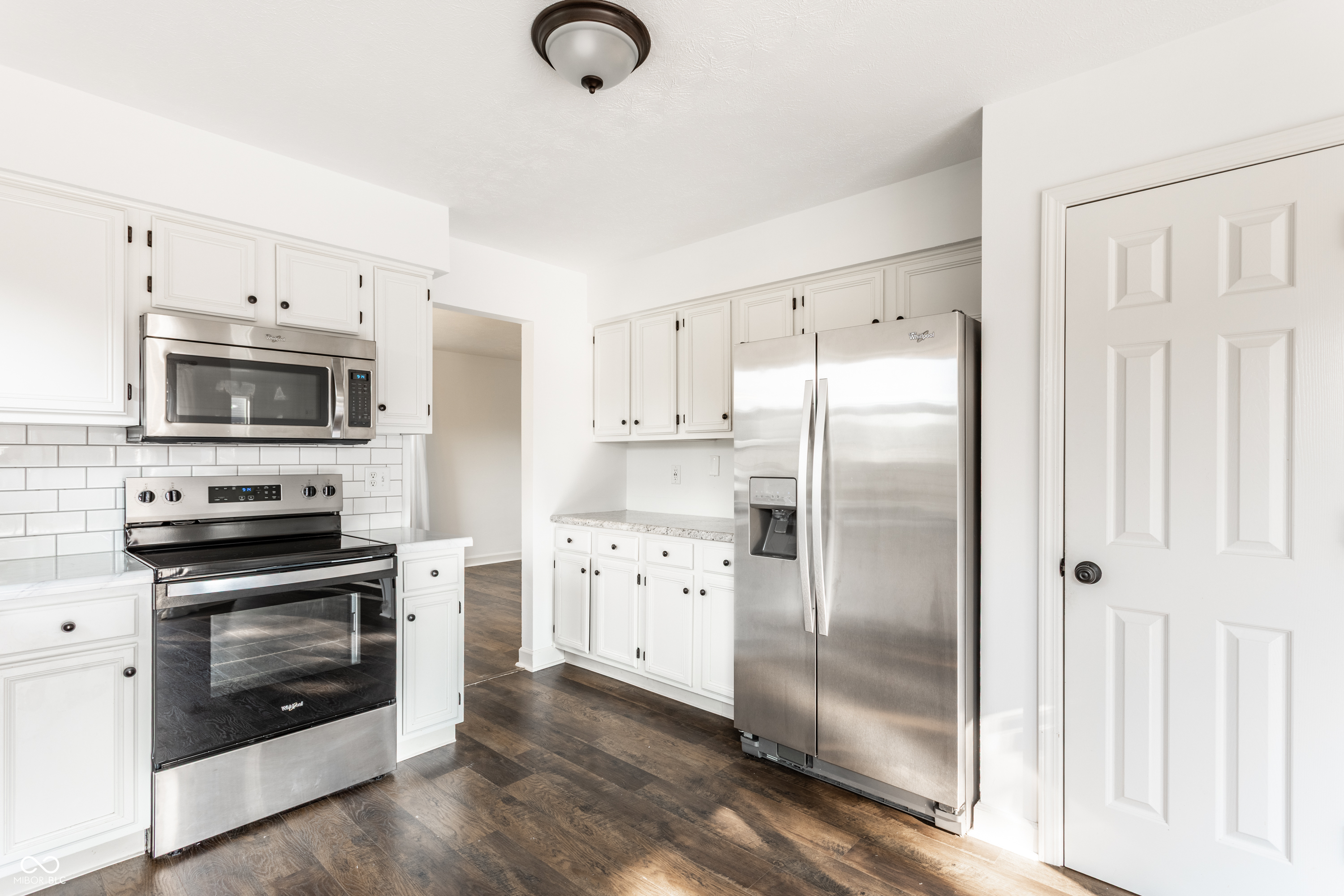 14915 Beacon Boulevard