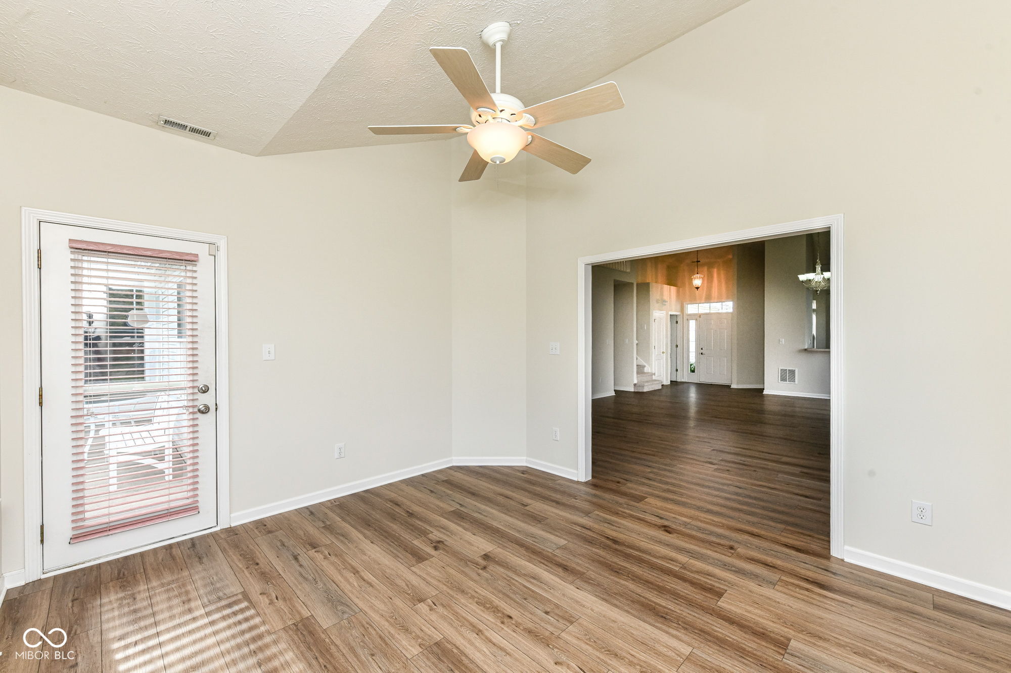 10713 Cardinal Circle