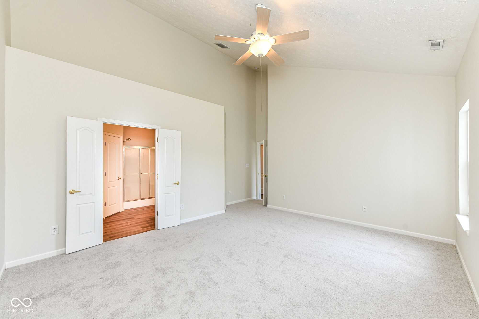 10713 Cardinal Circle