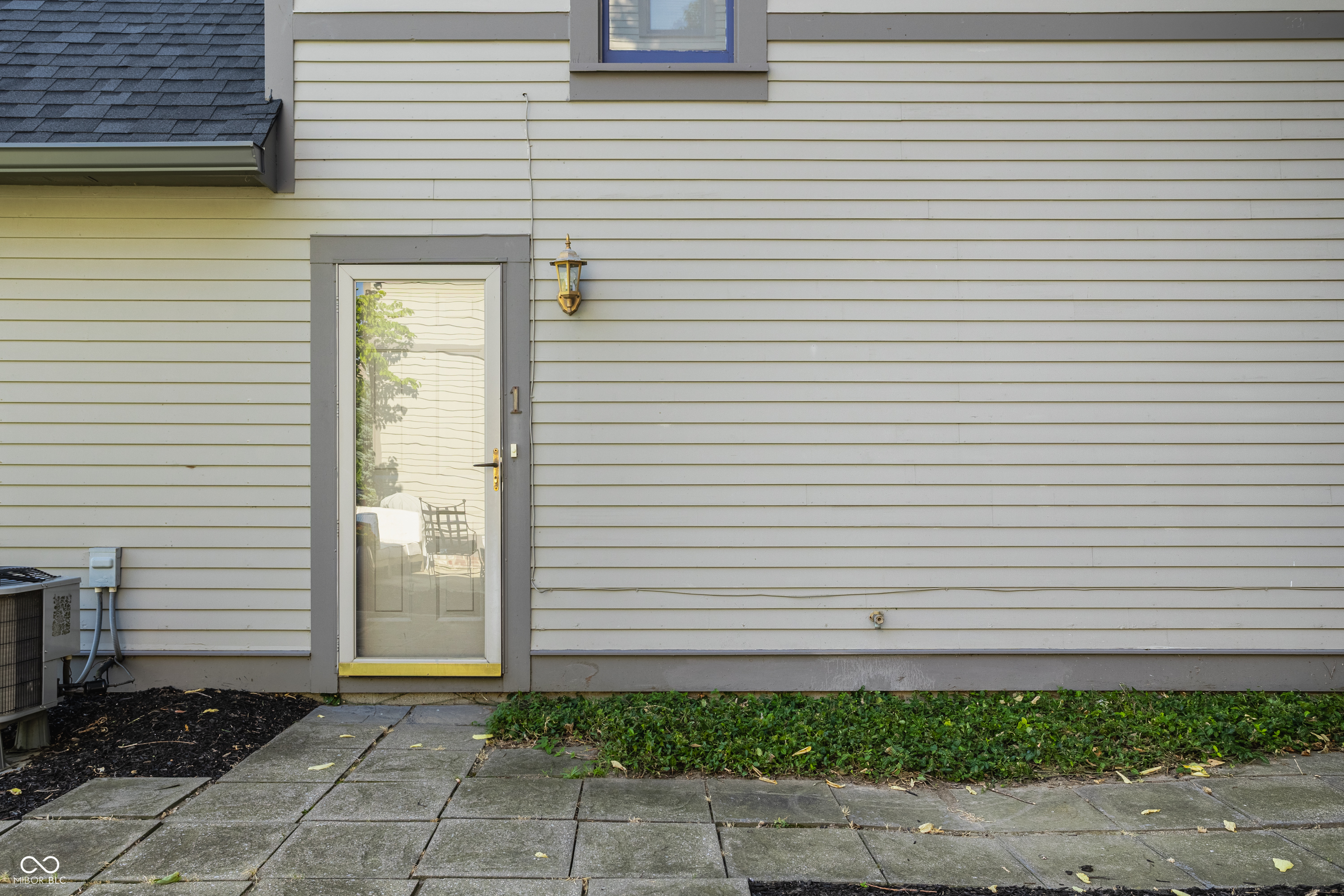 2049 N Alabama Street