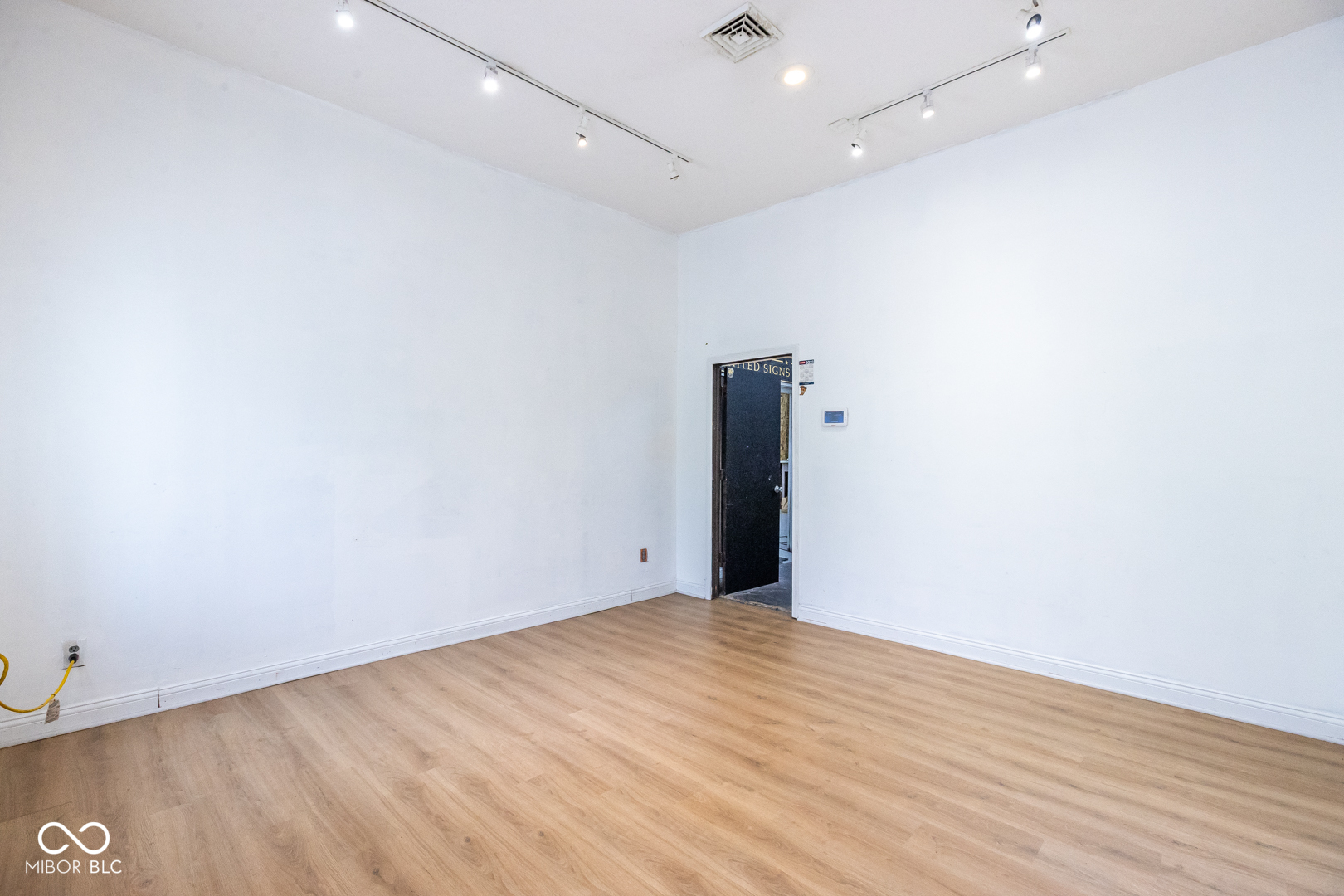 4021 E New York Street