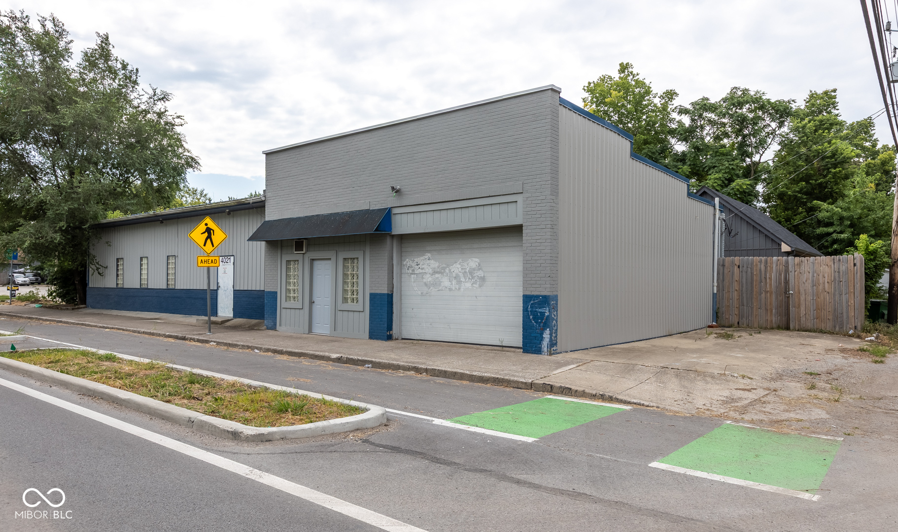 4021 E New York Street