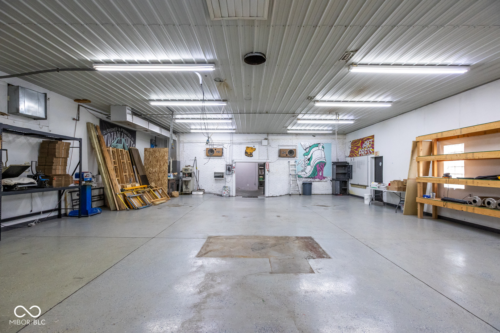 4021 E New York Street