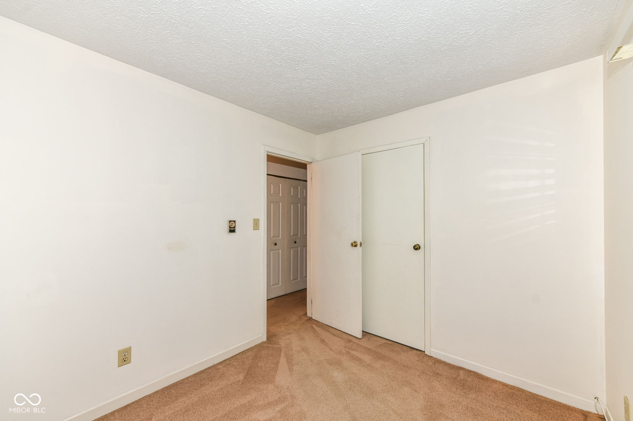 5427 Straw Hat Drive