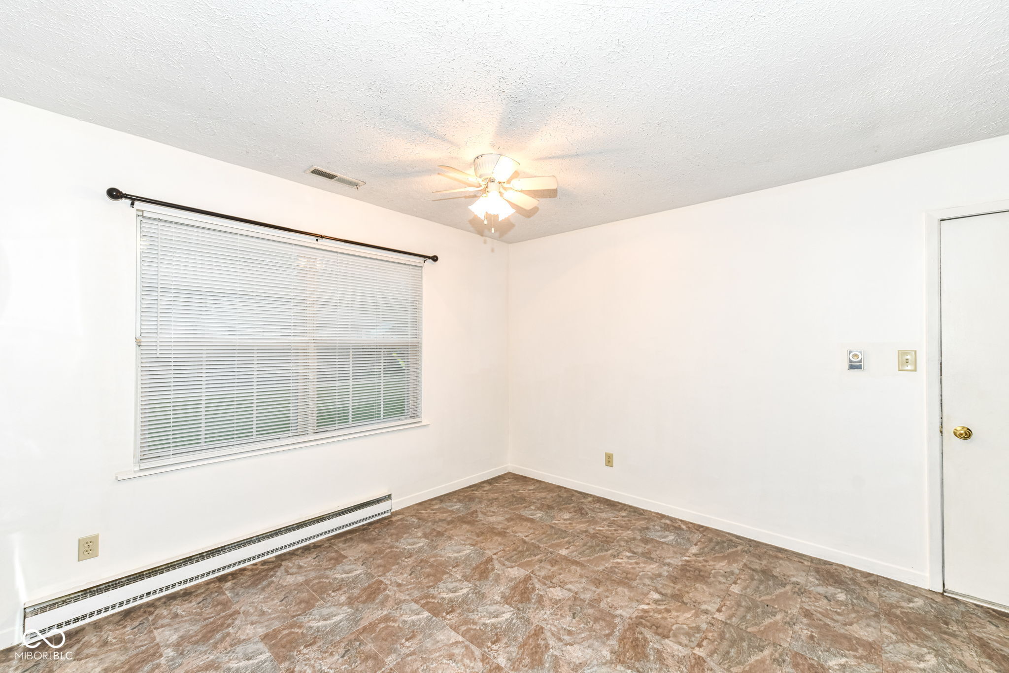 5427 Straw Hat Drive