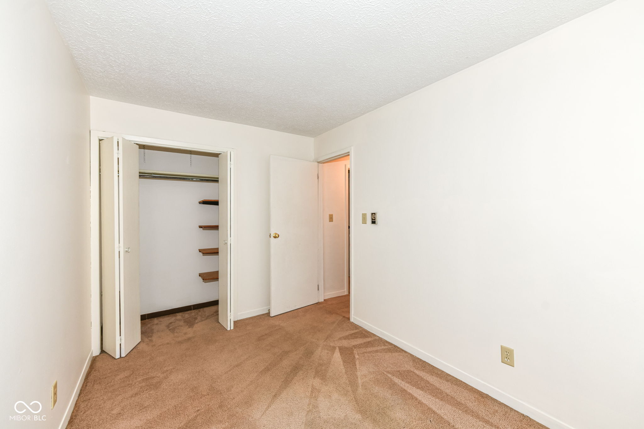 5427 Straw Hat Drive