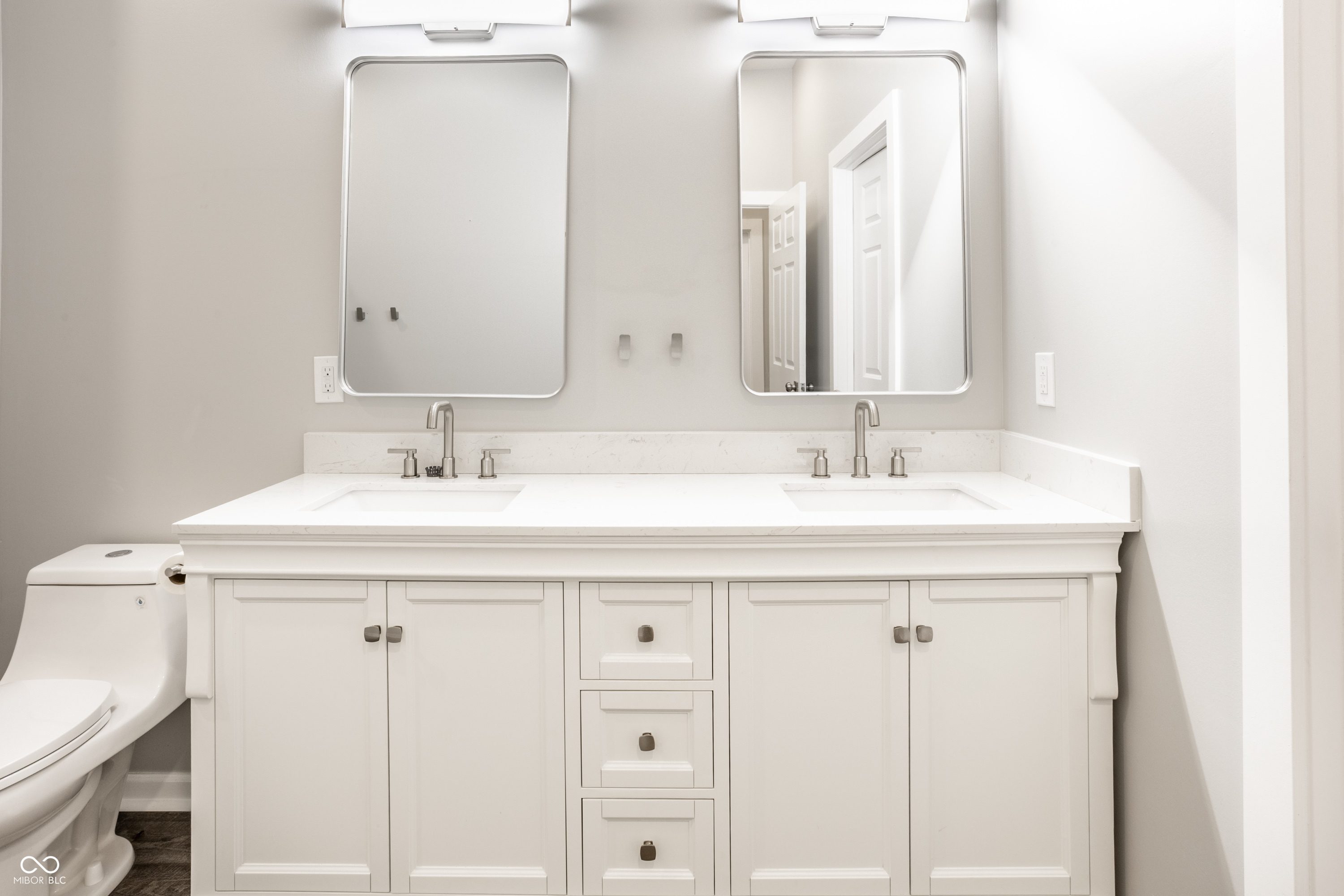 113 E Main Street Unit: B