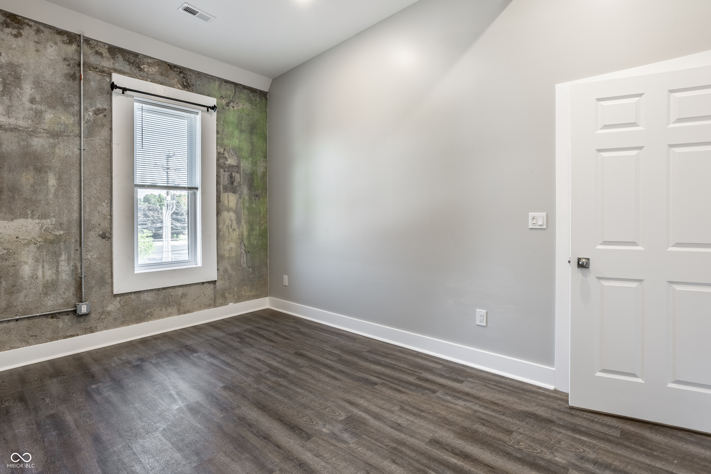 113 E Main Street Unit: B