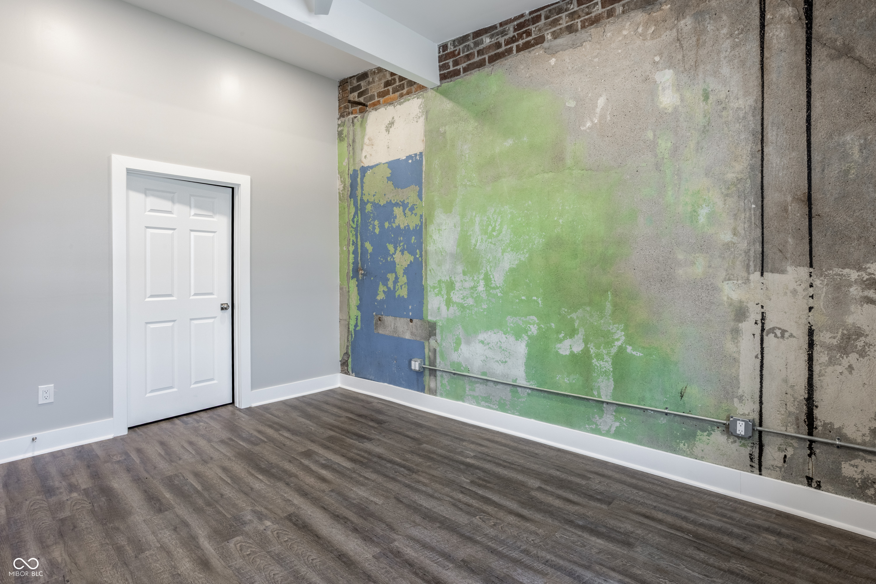 113 E Main Street Unit: B