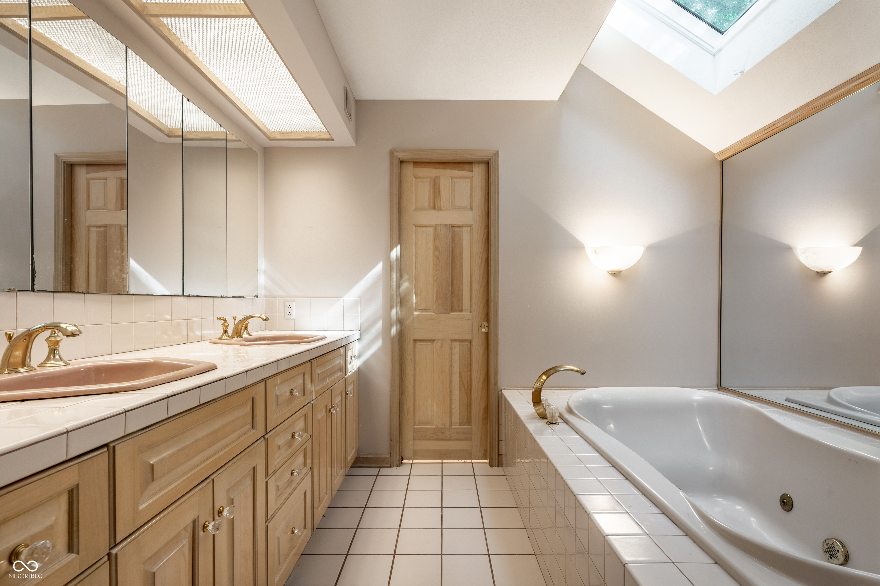 10975 Windjammer Drive S