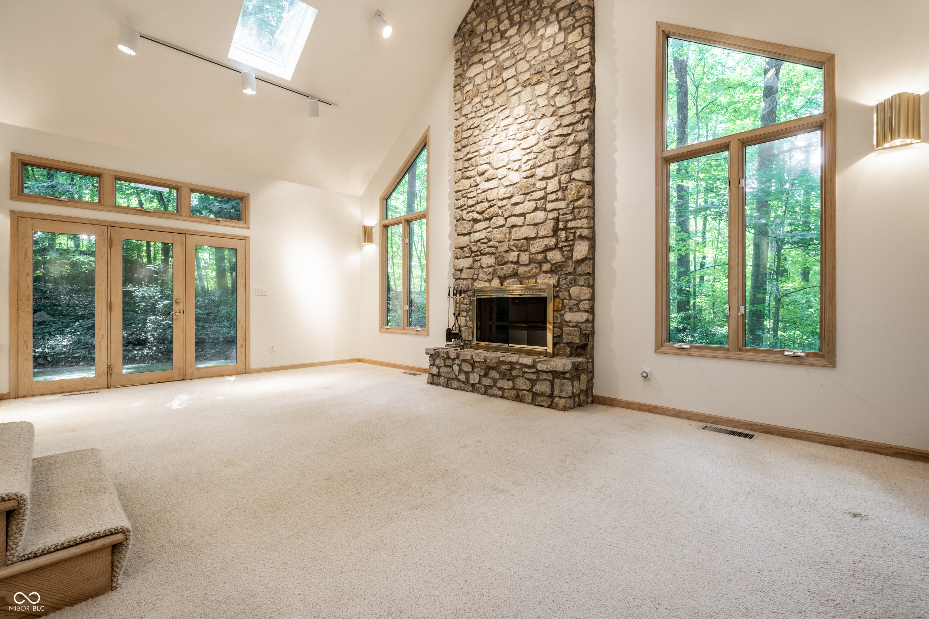 10975 Windjammer Drive S