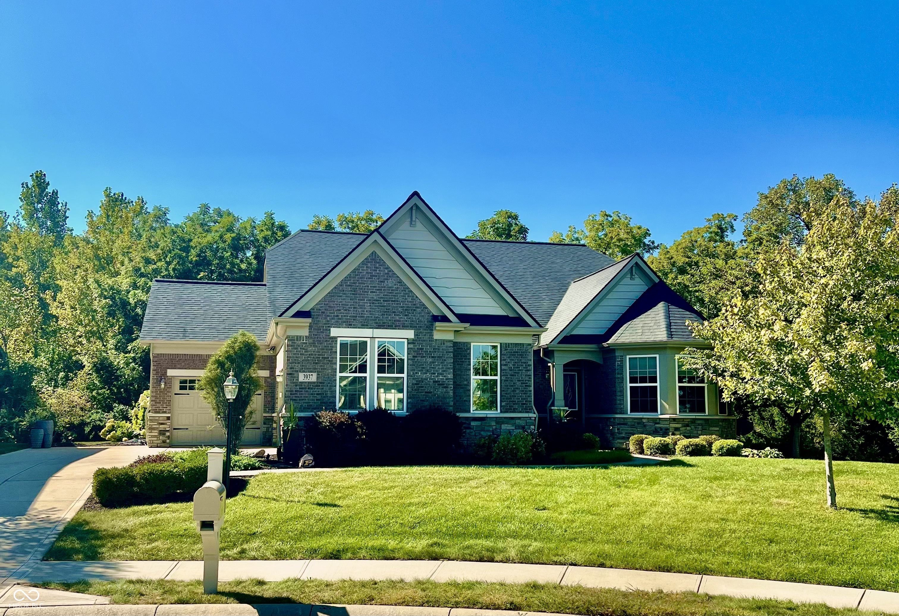 3937 Bear Creek Way
