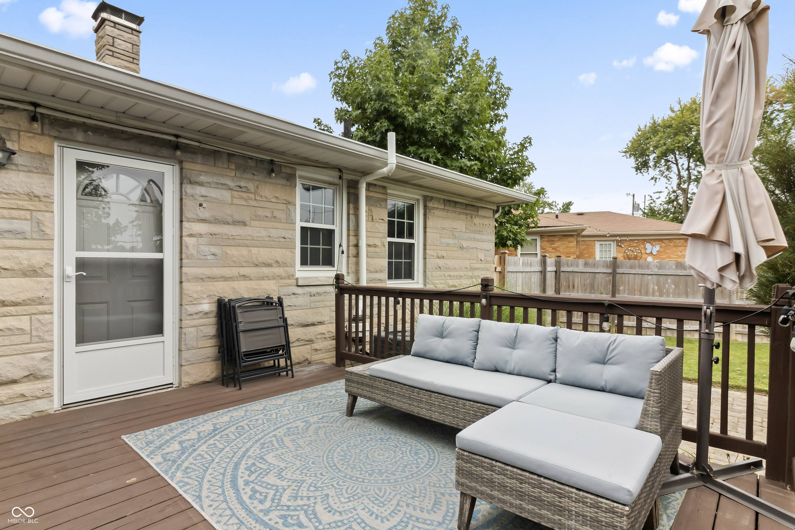 1231 N Whittier Place