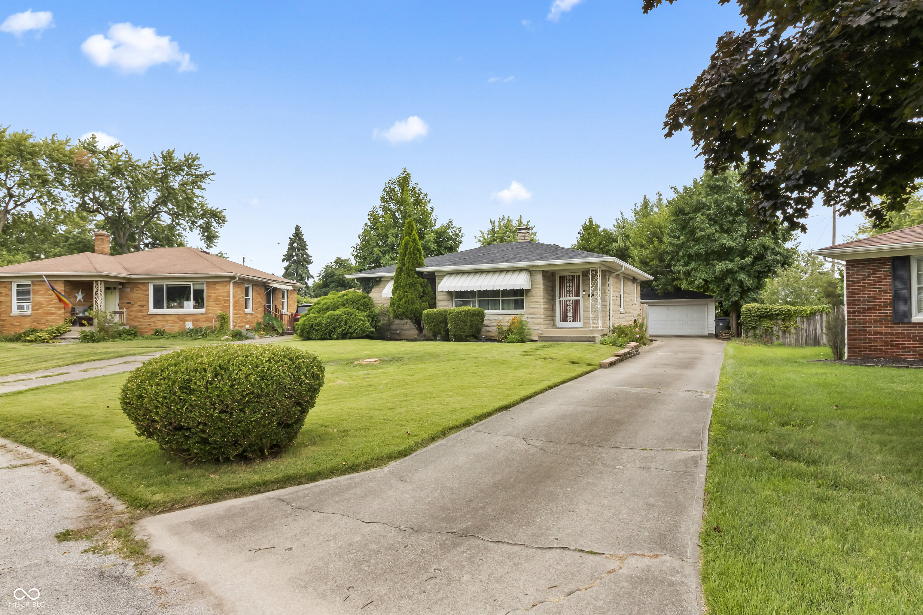 1231 N Whittier Place