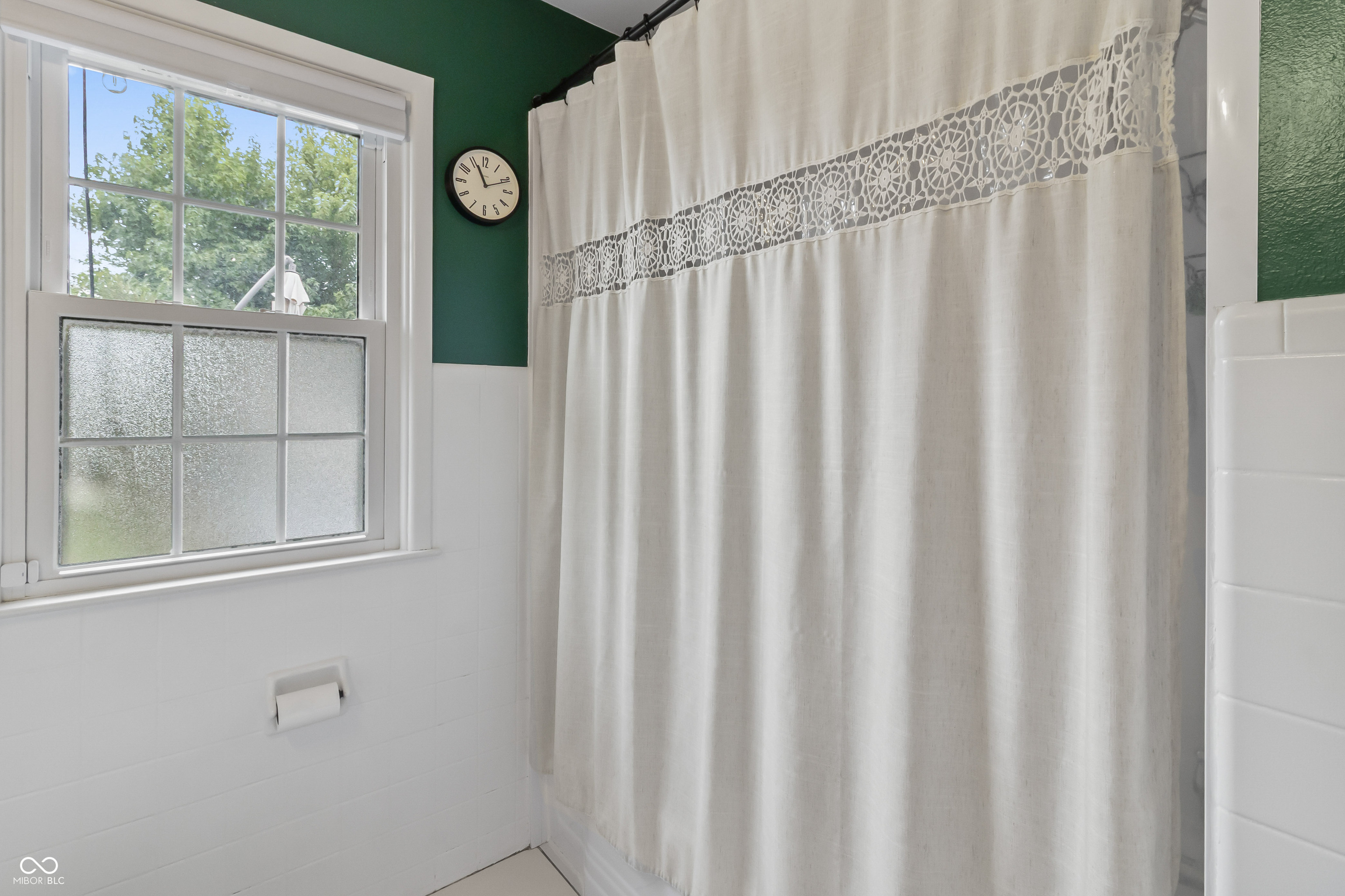 1231 N Whittier Place