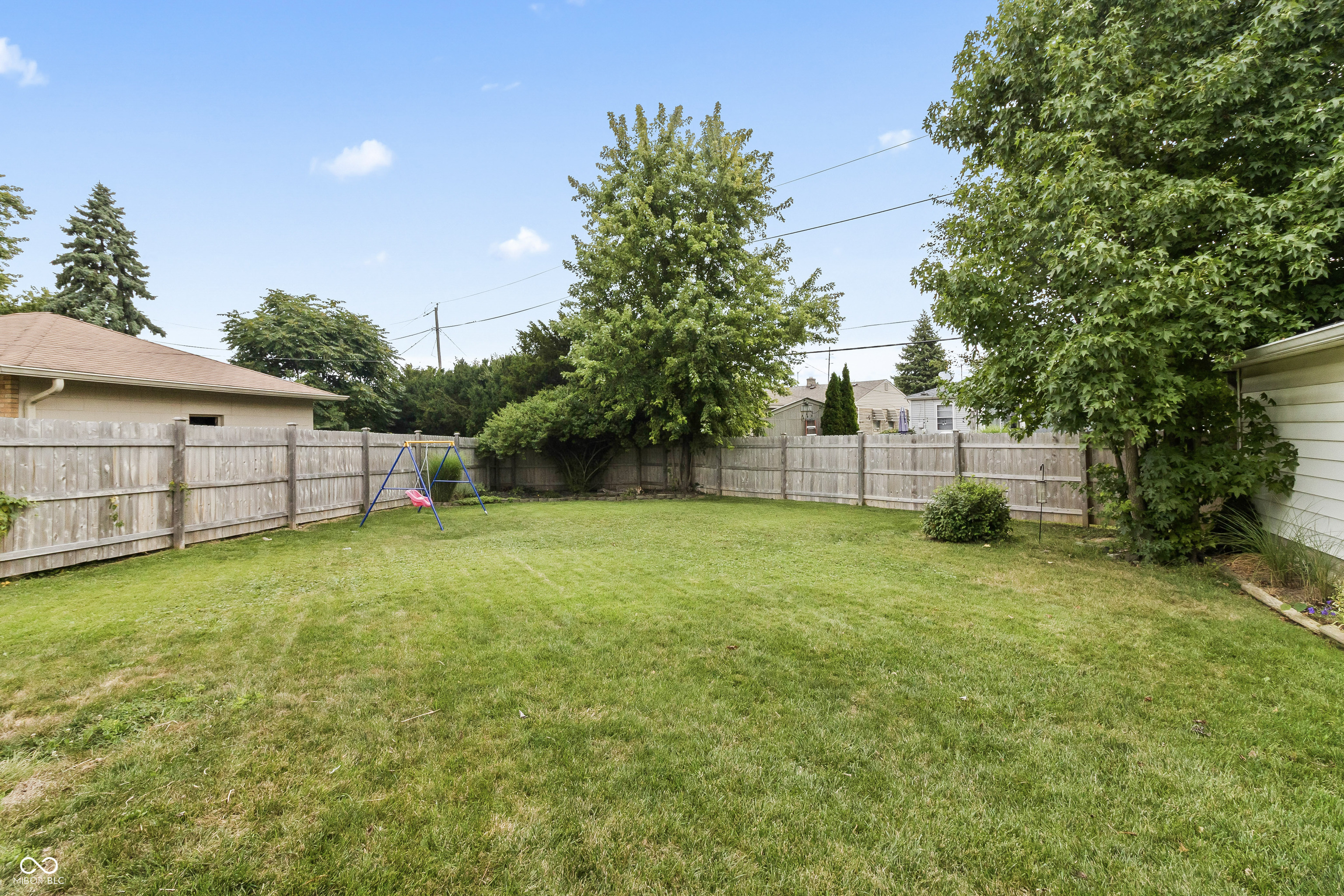 1231 N Whittier Place