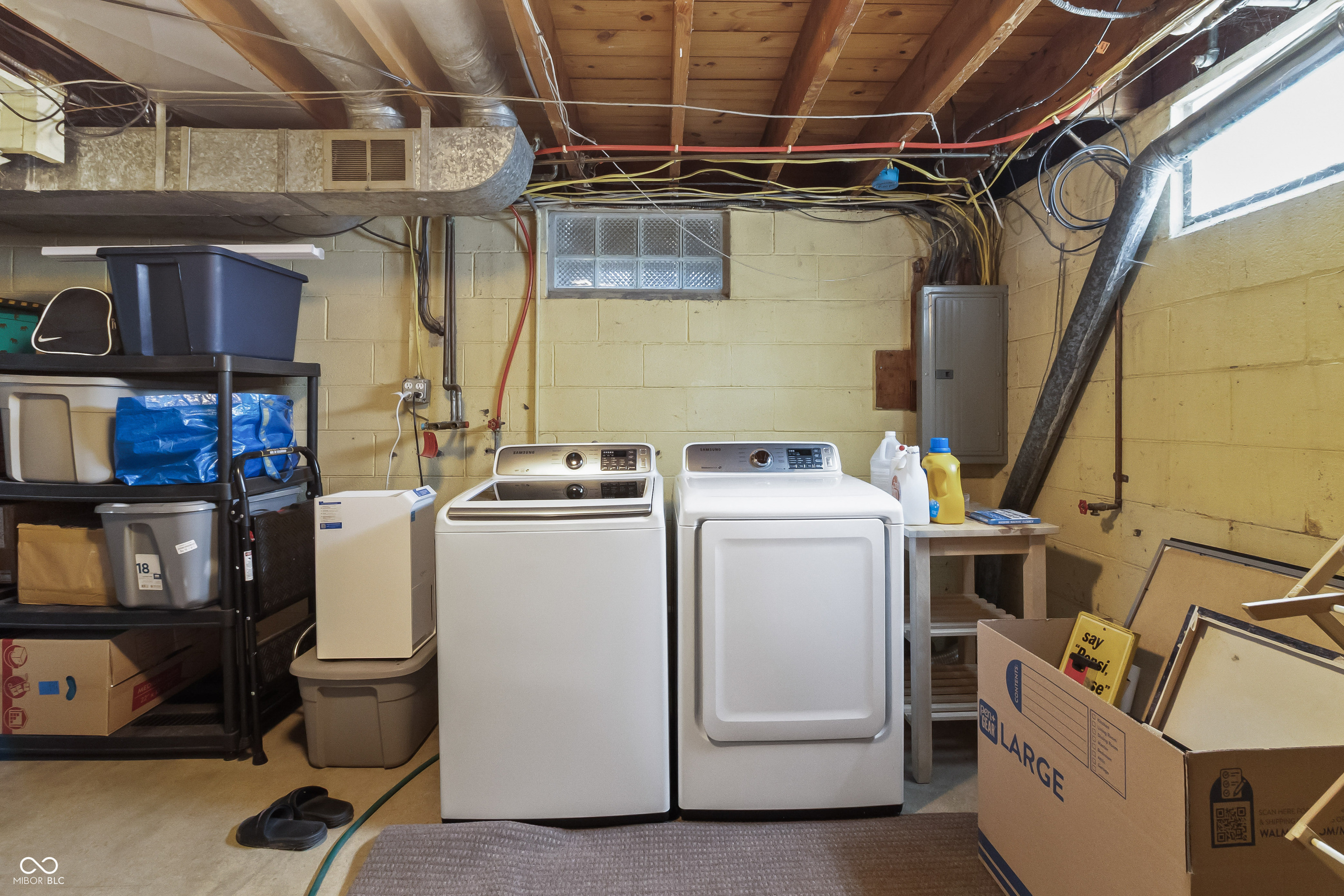 1231 N Whittier Place