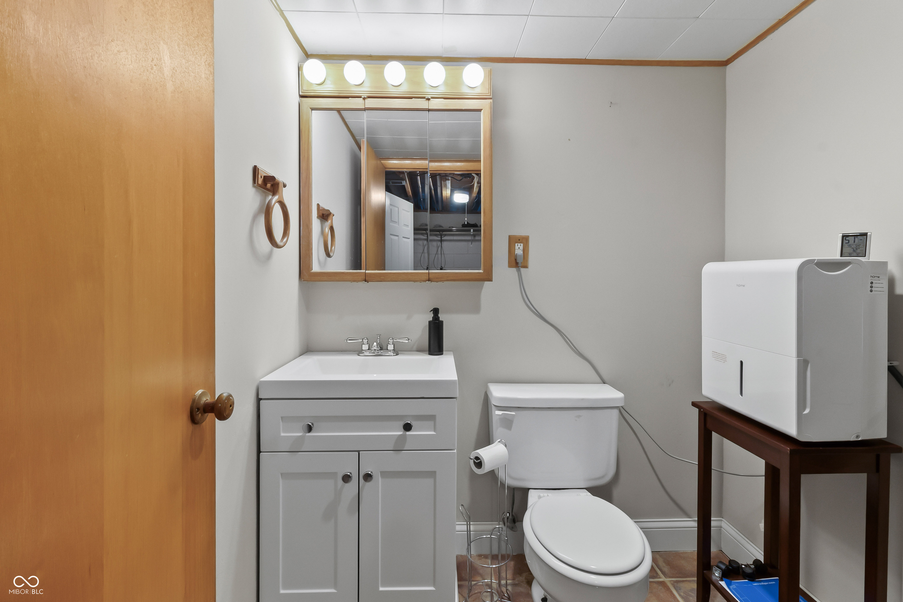 1231 N Whittier Place