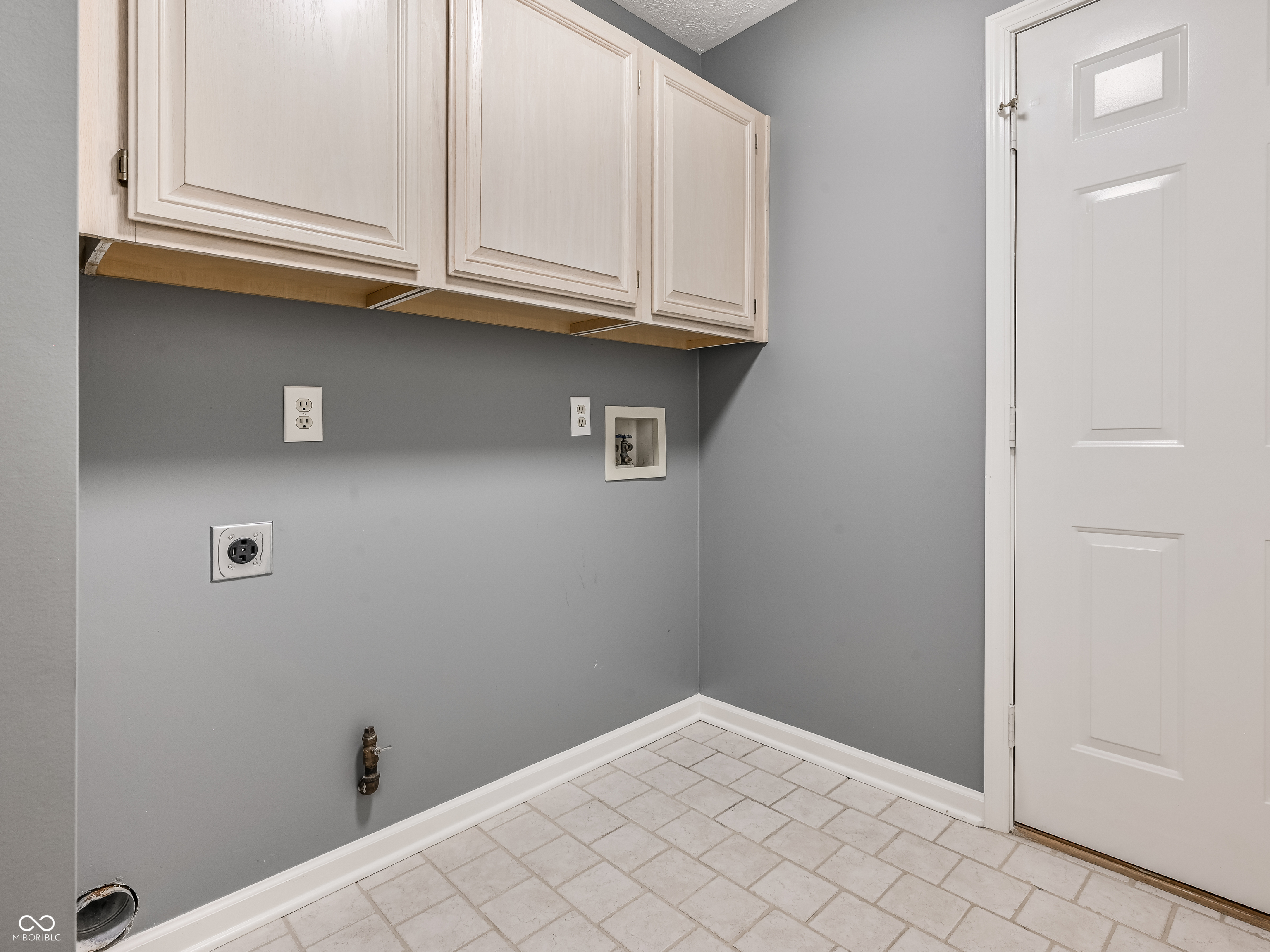 8760 Woodstone Drive