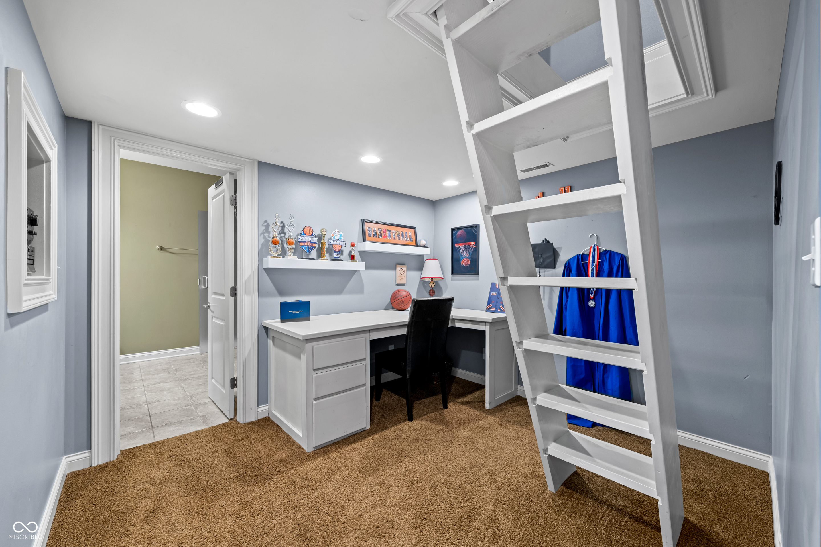 13637 Golden Ridge Lane