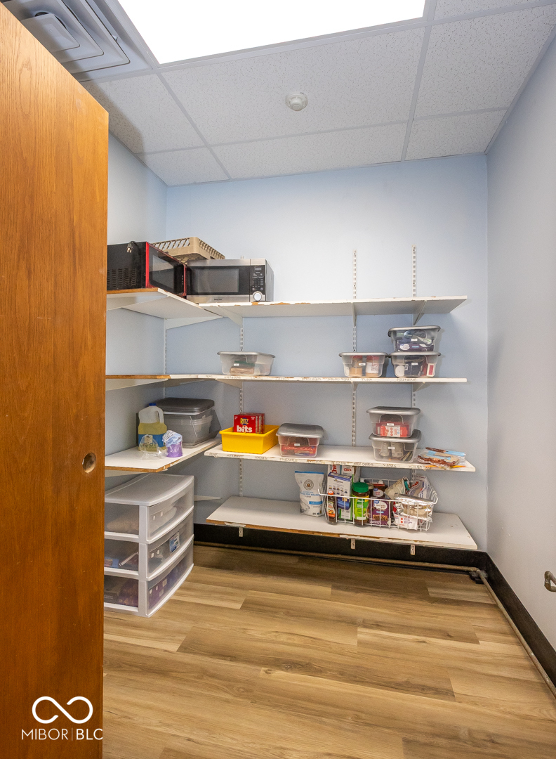 190 W Green Meadows Drive