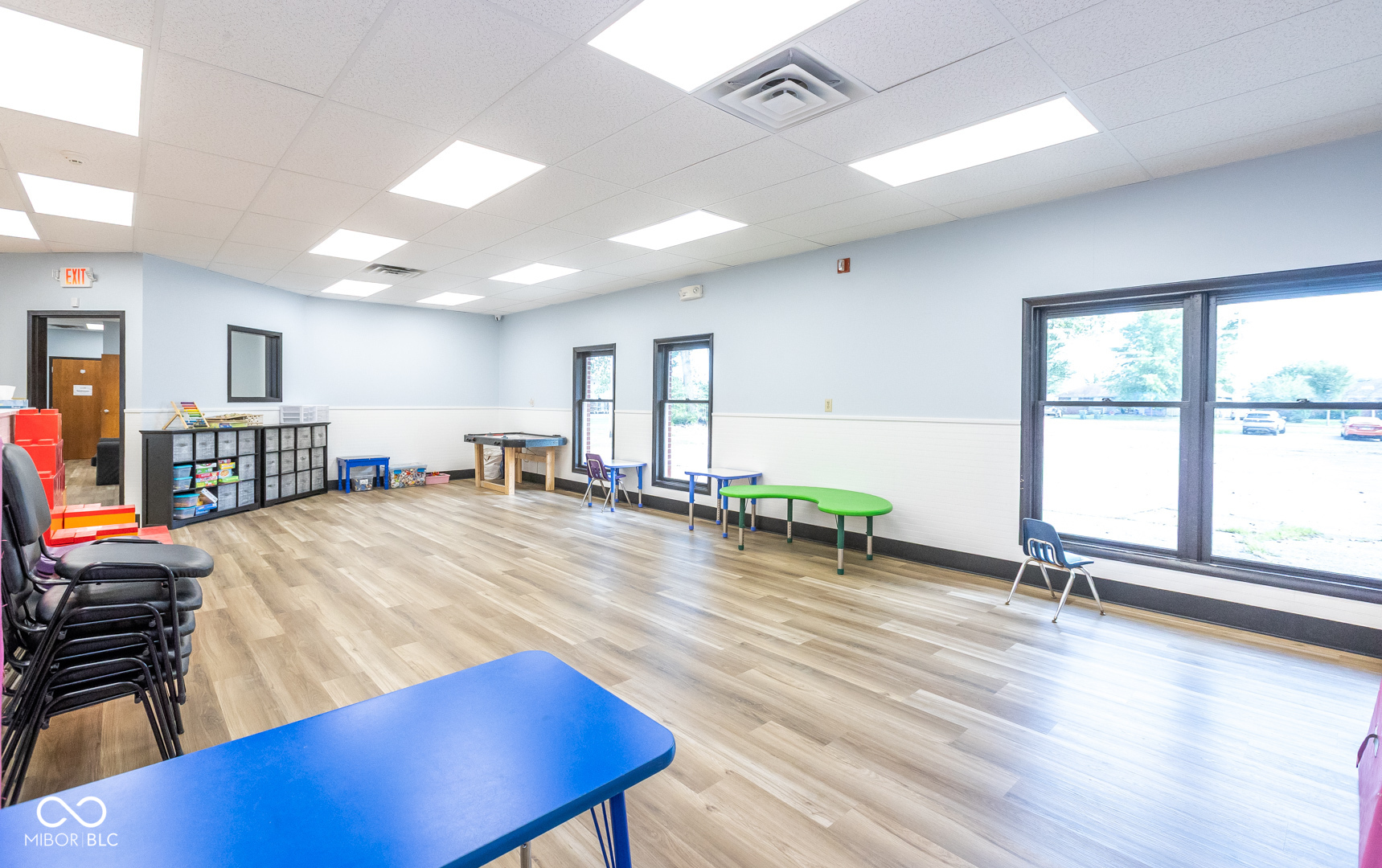 190 W Green Meadows Drive