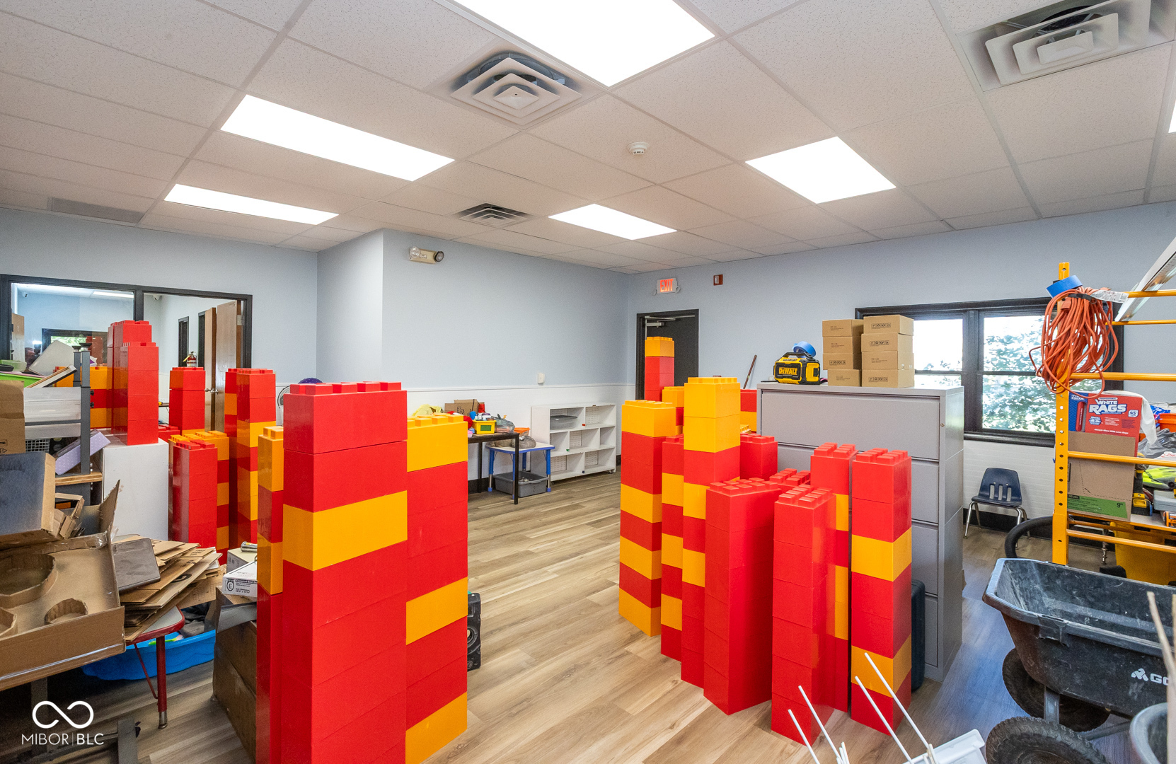 190 W Green Meadows Drive