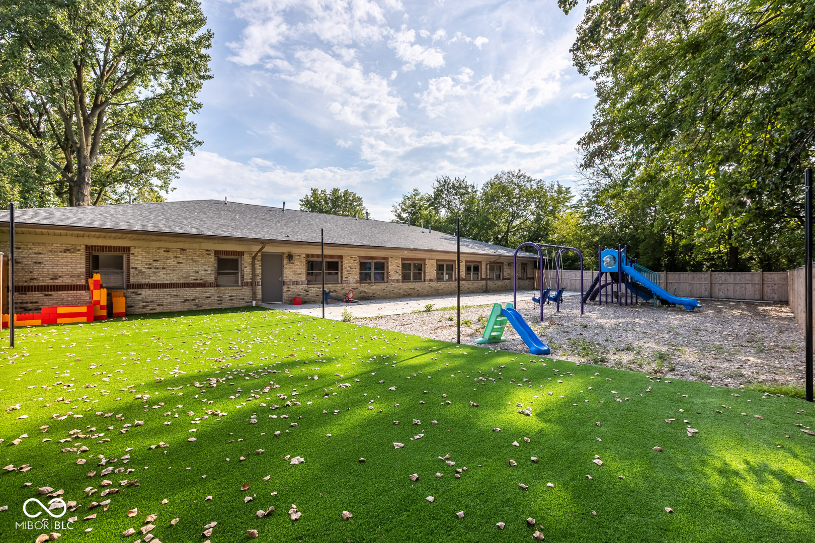 190 W Green Meadows Drive