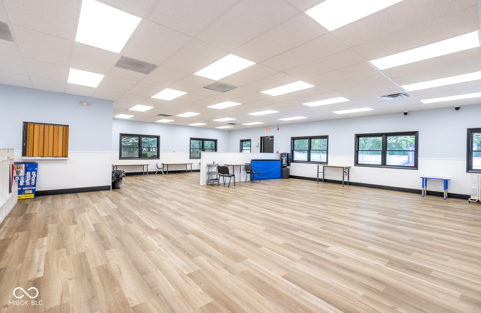 190 W Green Meadows Drive