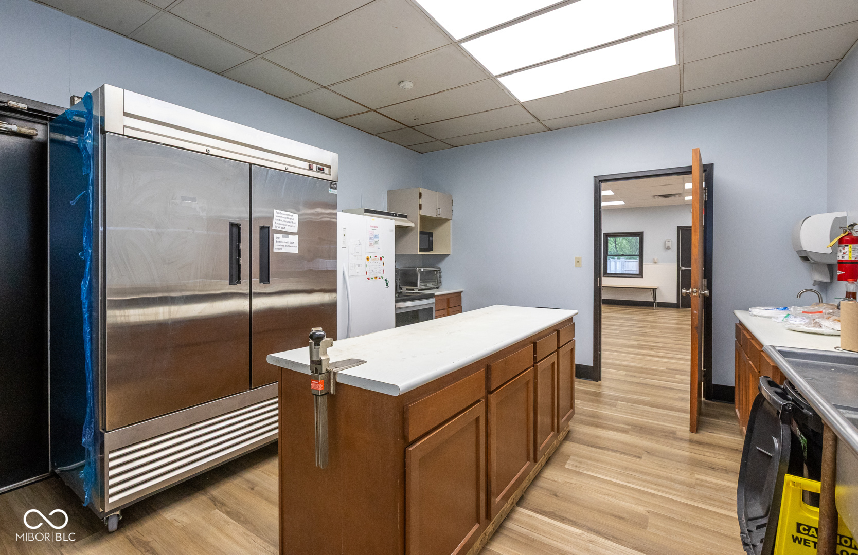 190 W Green Meadows Drive