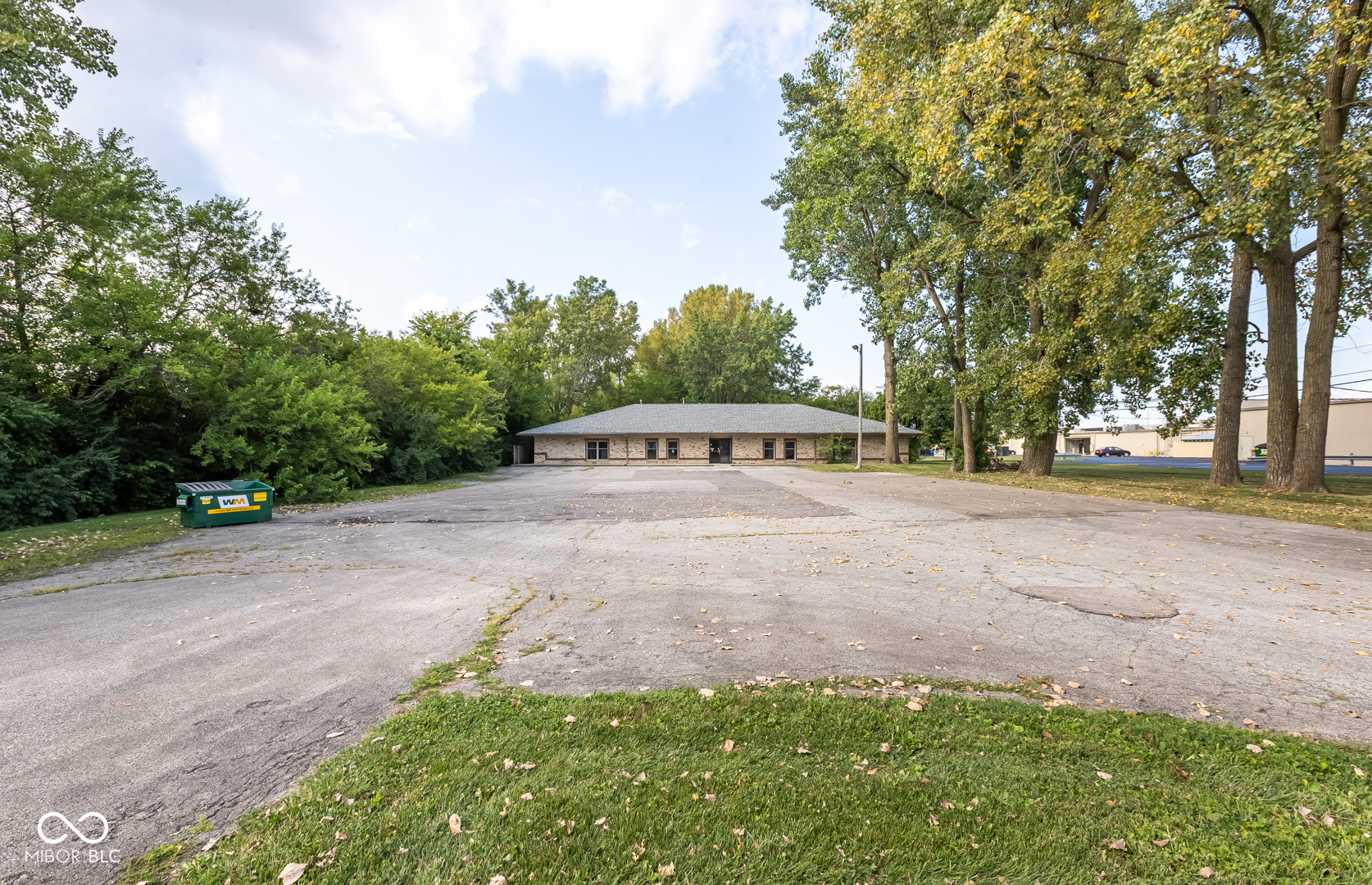 190 W Green Meadows Drive