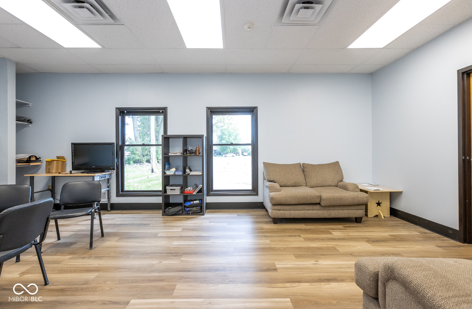 190 W Green Meadows Drive