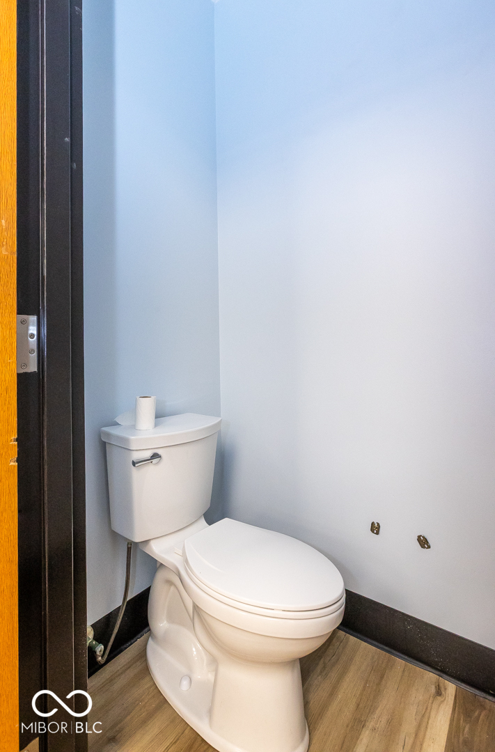 190 W Green Meadows Drive