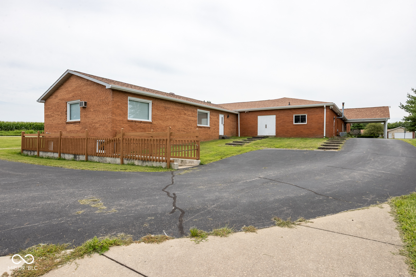 6145 N 400 W