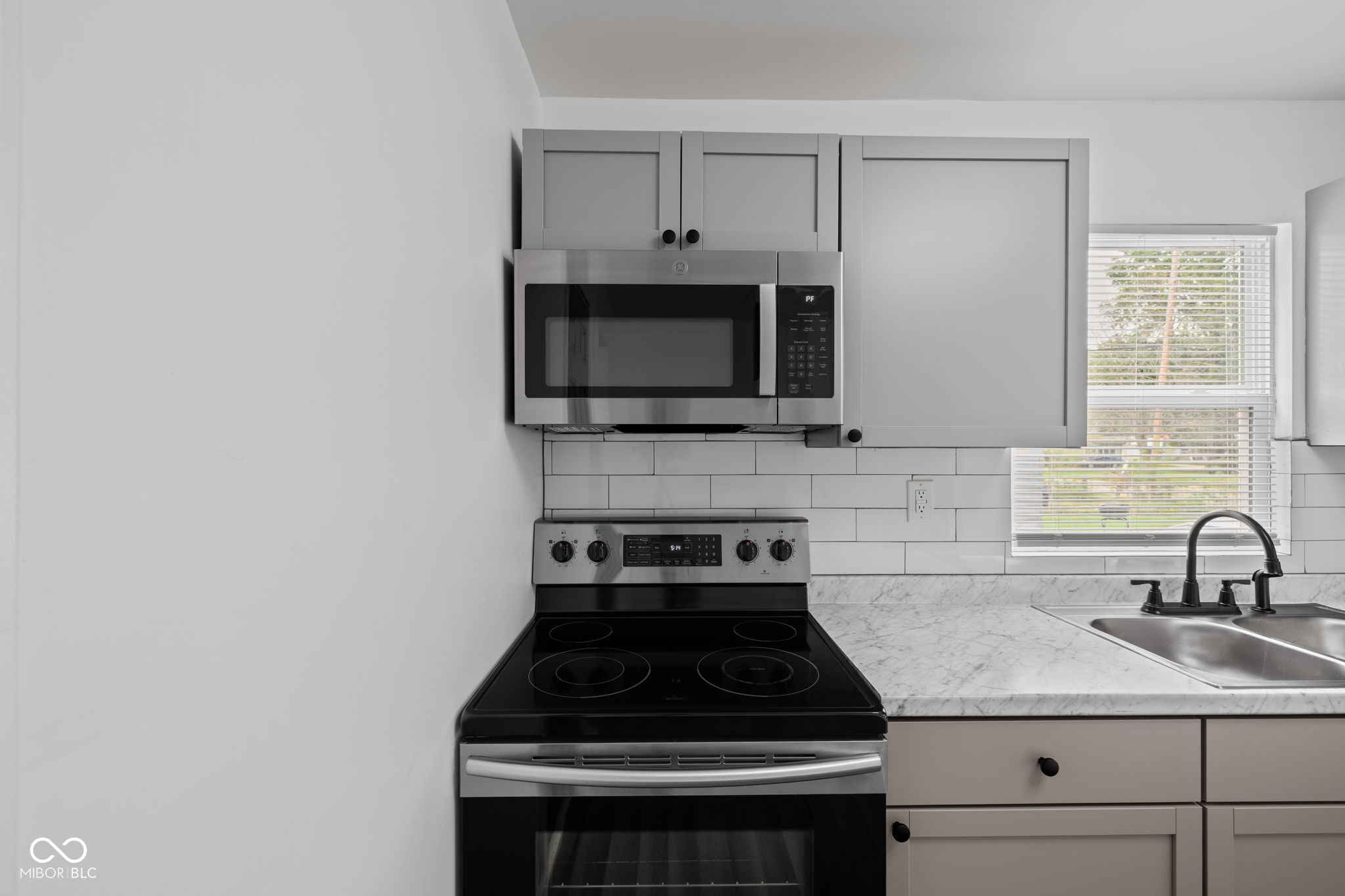 3201 W 22nd Street W