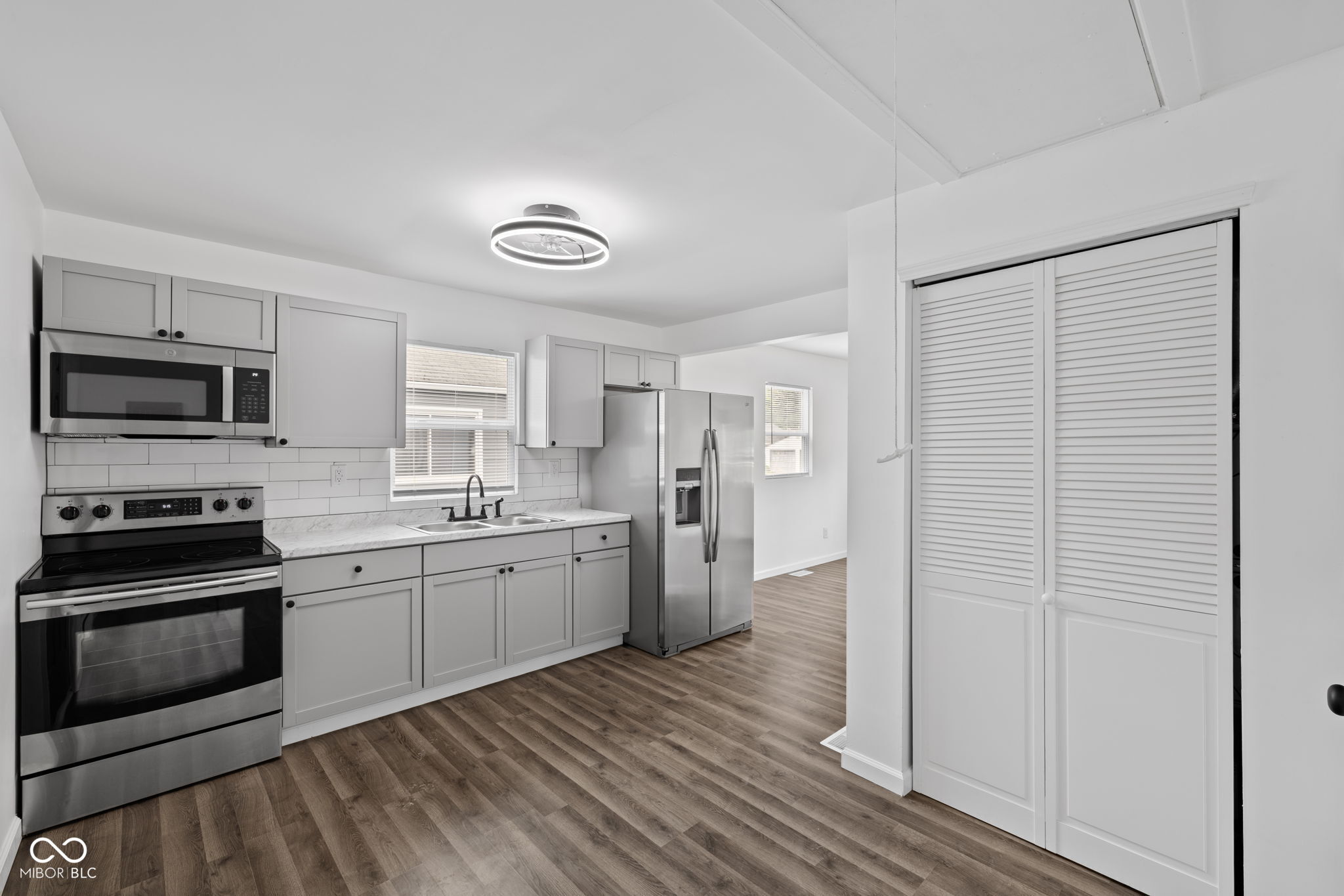 3201 W 22nd Street W