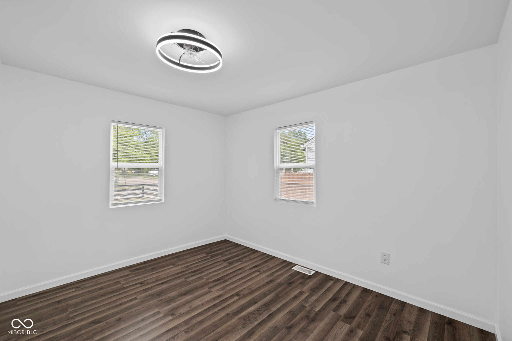 3201 W 22nd Street W