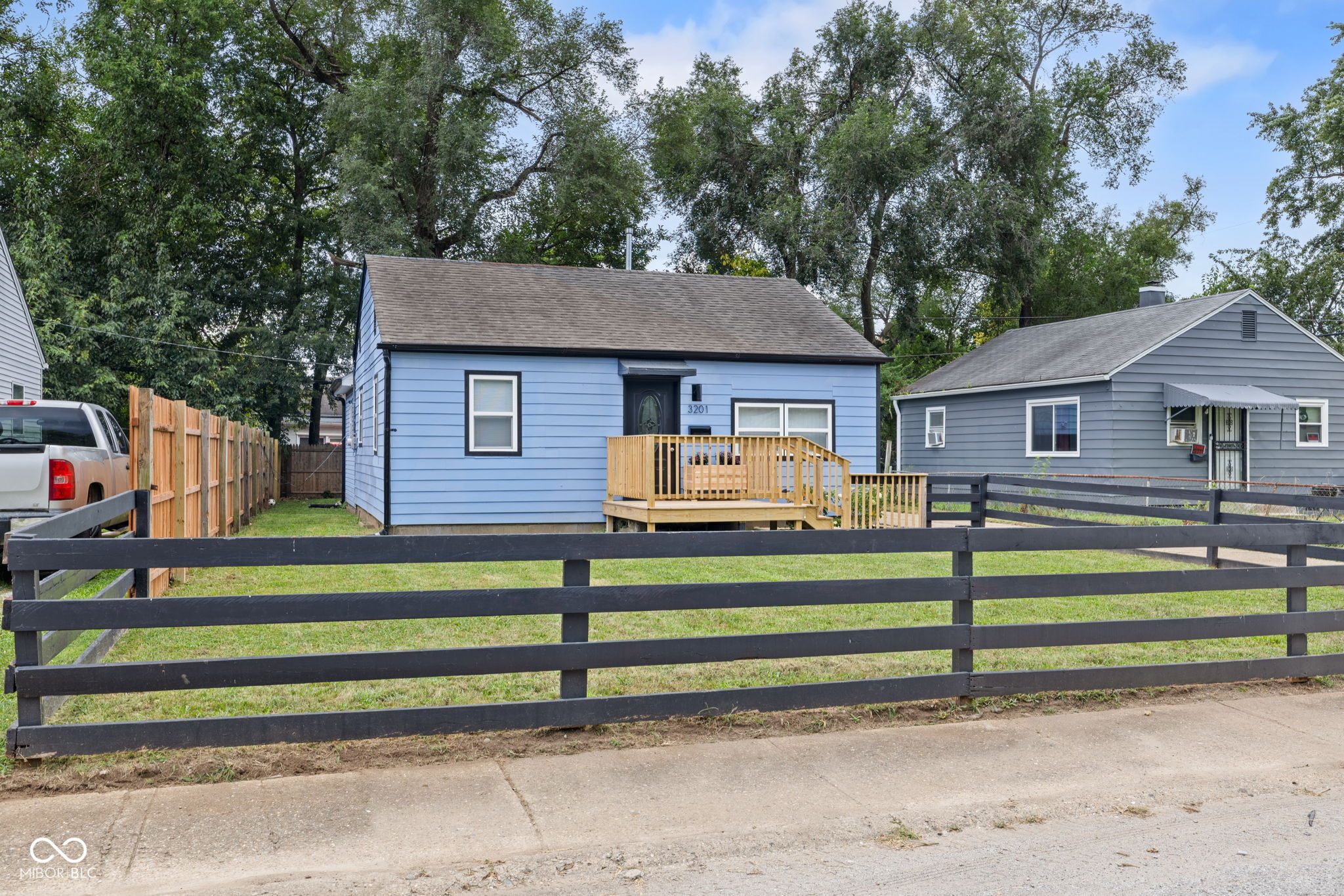 3201 W 22nd Street W