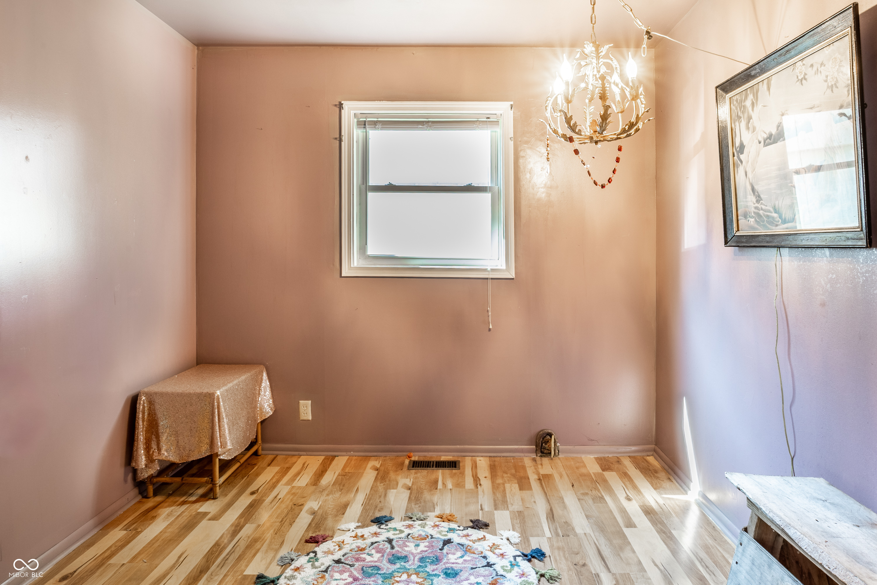 2701 N Richmond Drive