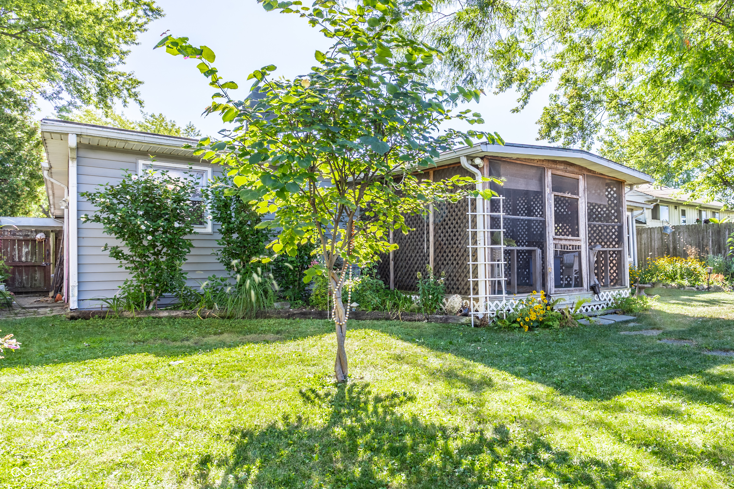 2701 N Richmond Drive