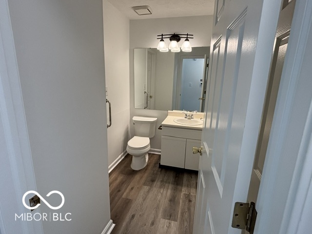 9680 River Oak Lane E