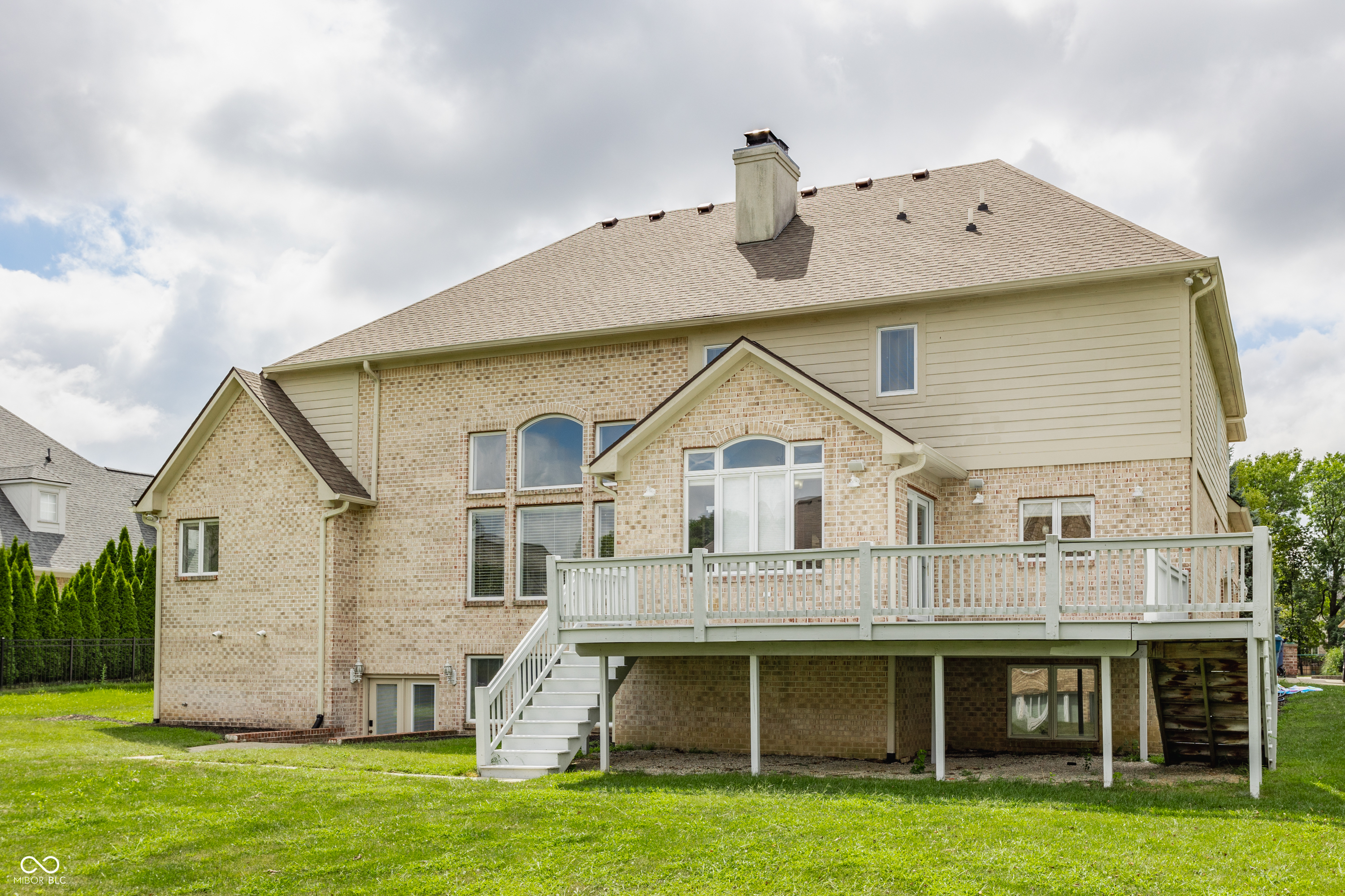 954 Deer Lake Drive