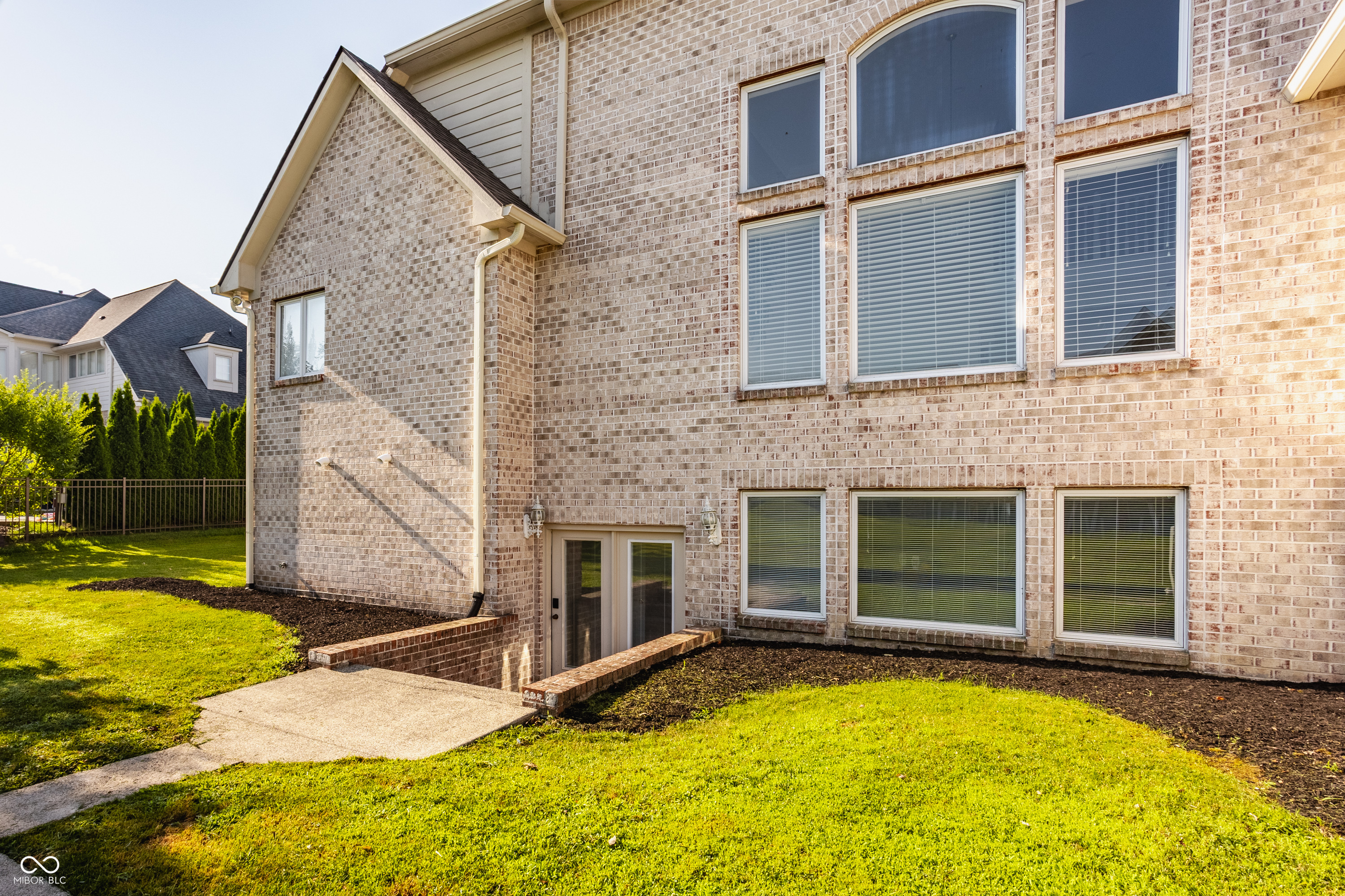 954 Deer Lake Drive