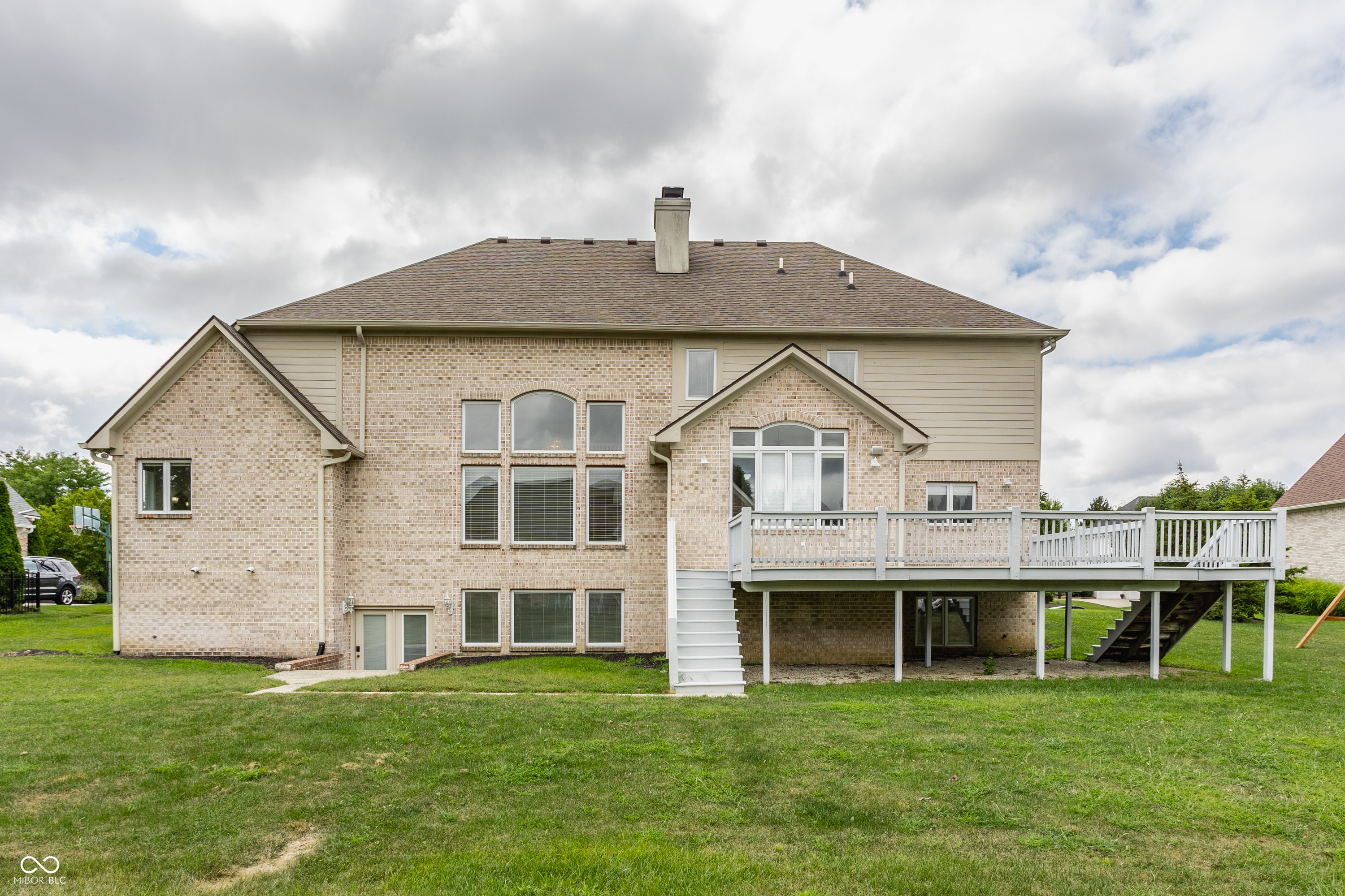954 Deer Lake Drive