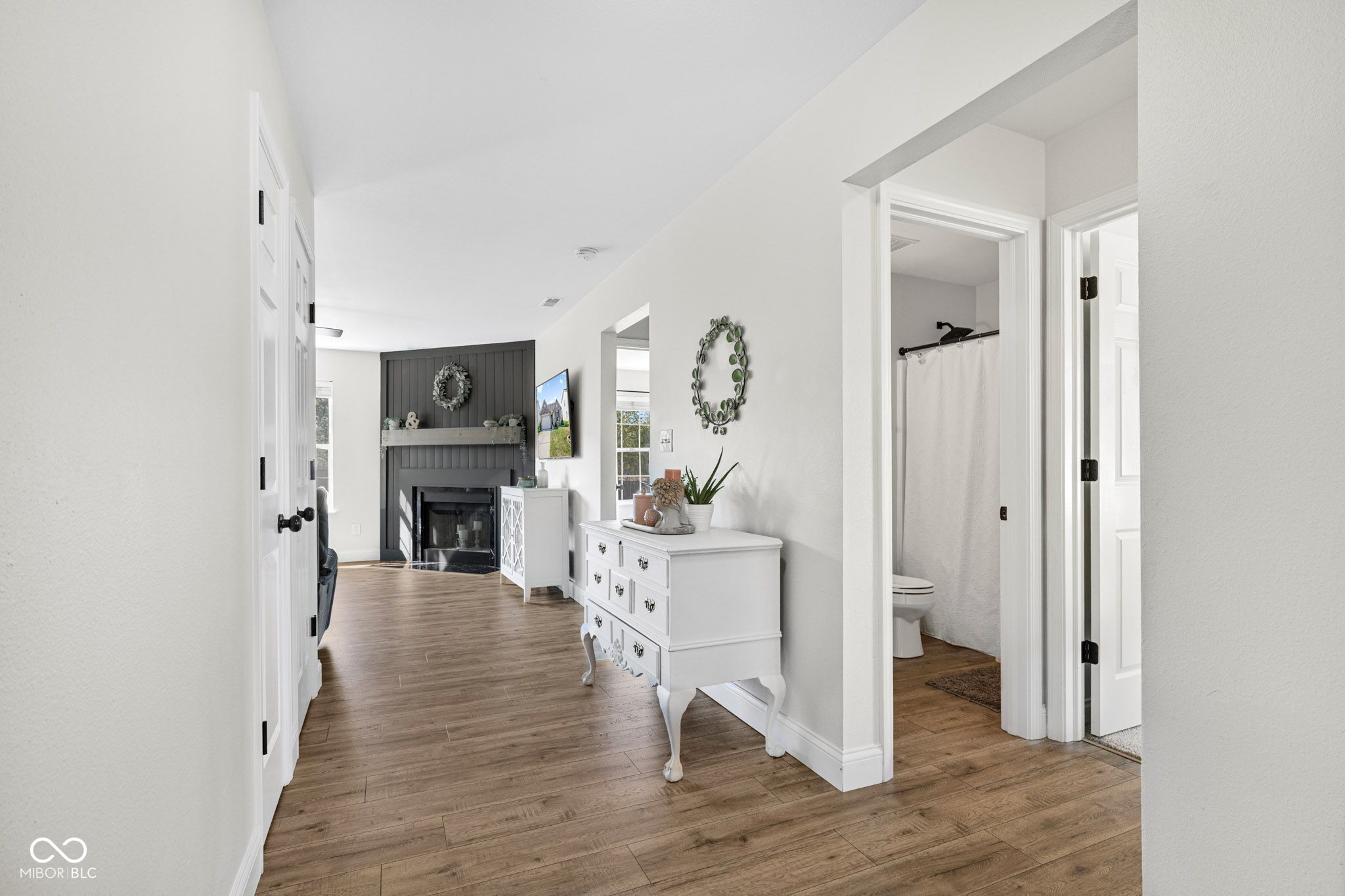 1035 W Muskegon Drive